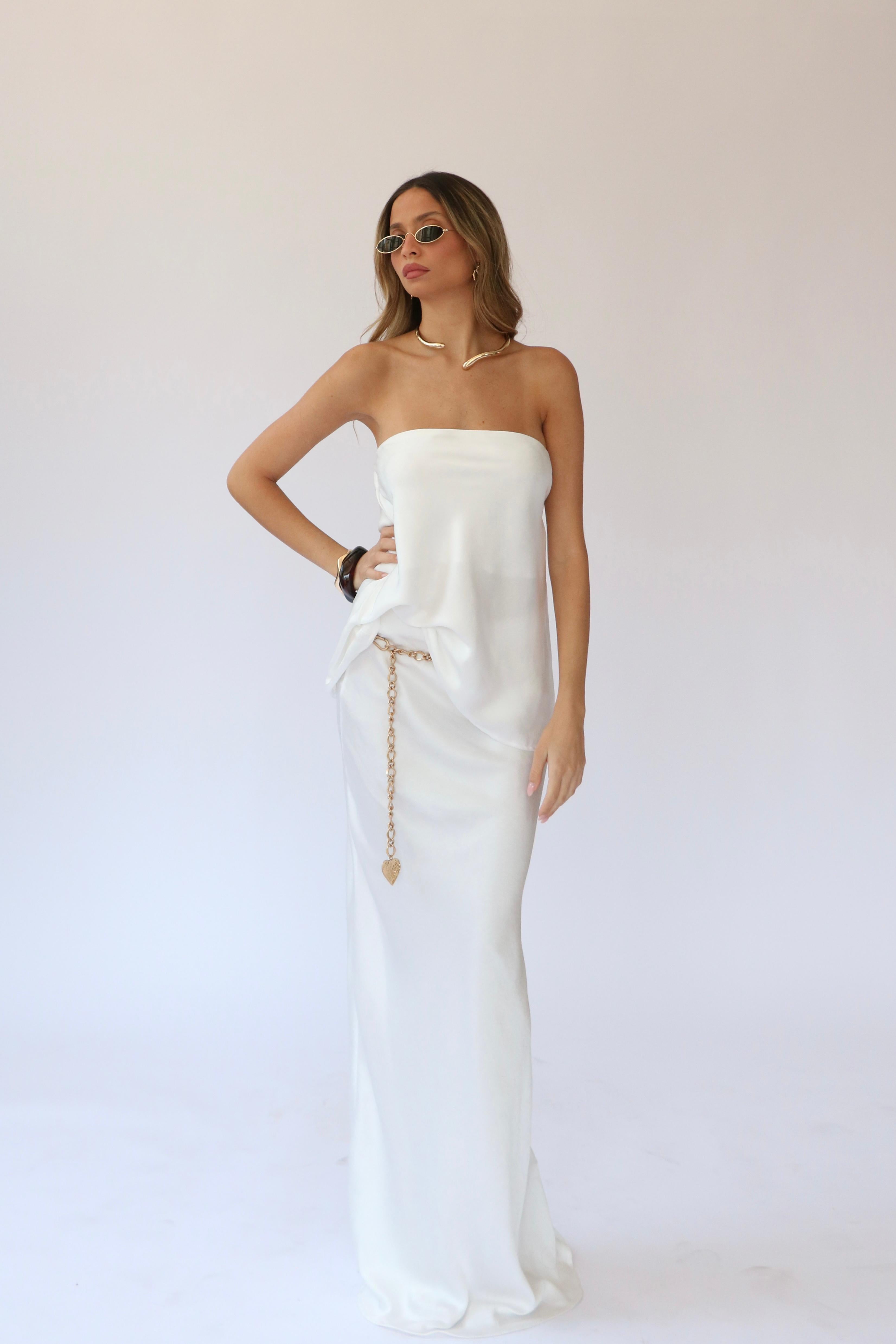 חליפת מריולנה לבן