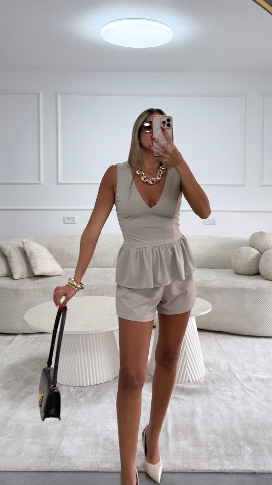 חליפת שוני