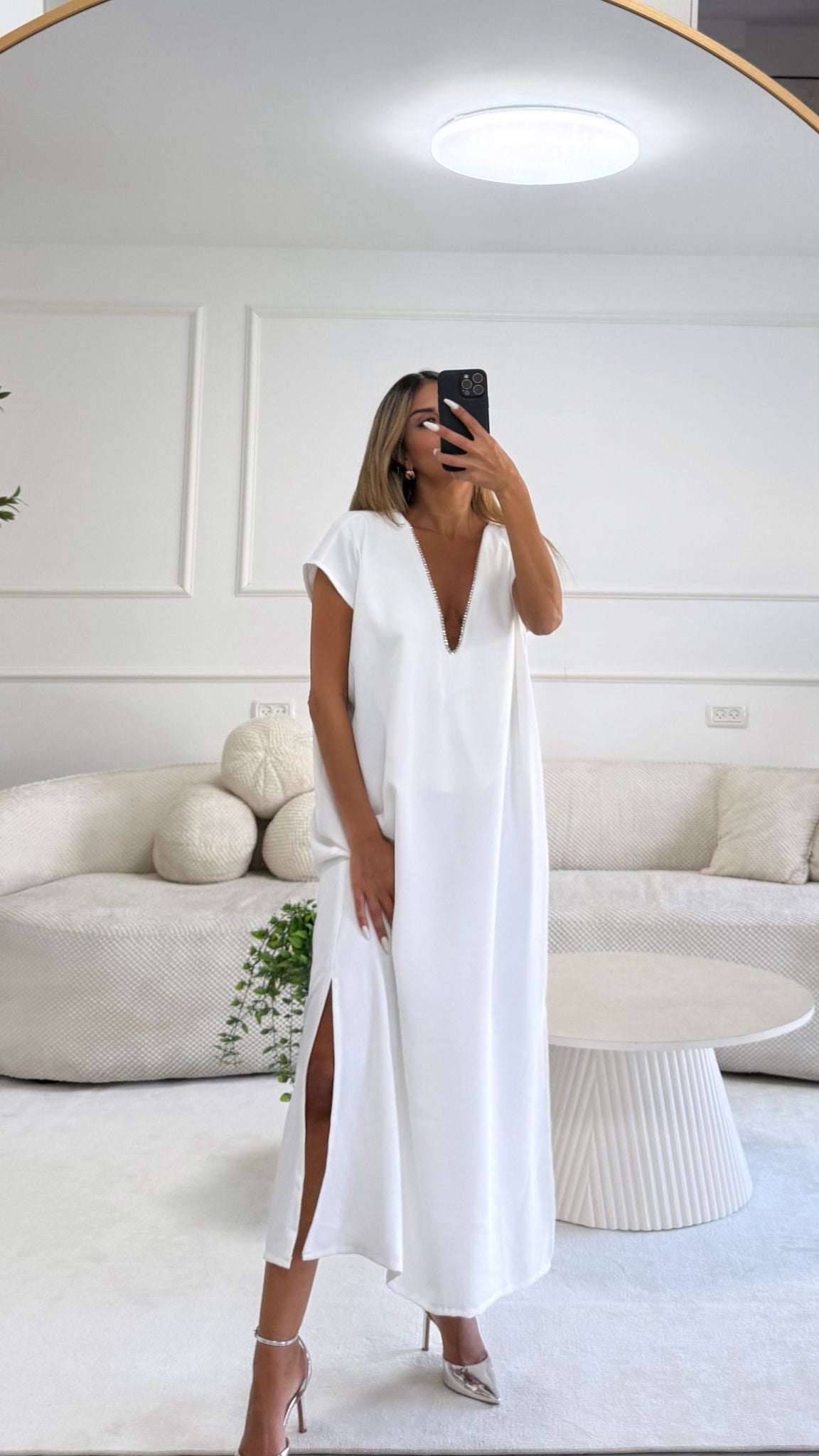 שמלת שוני לבן