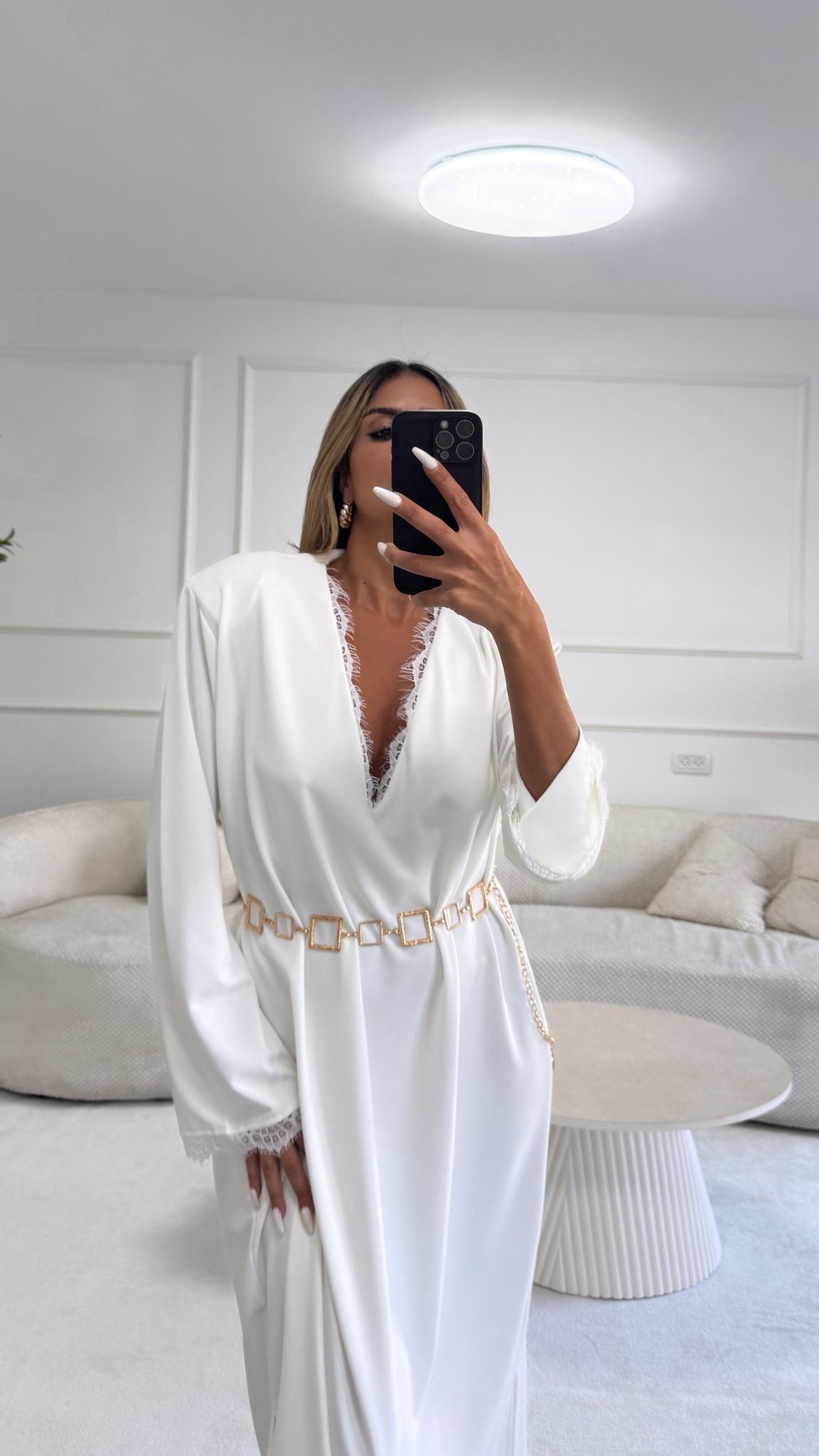 שמלת אלינור לבן