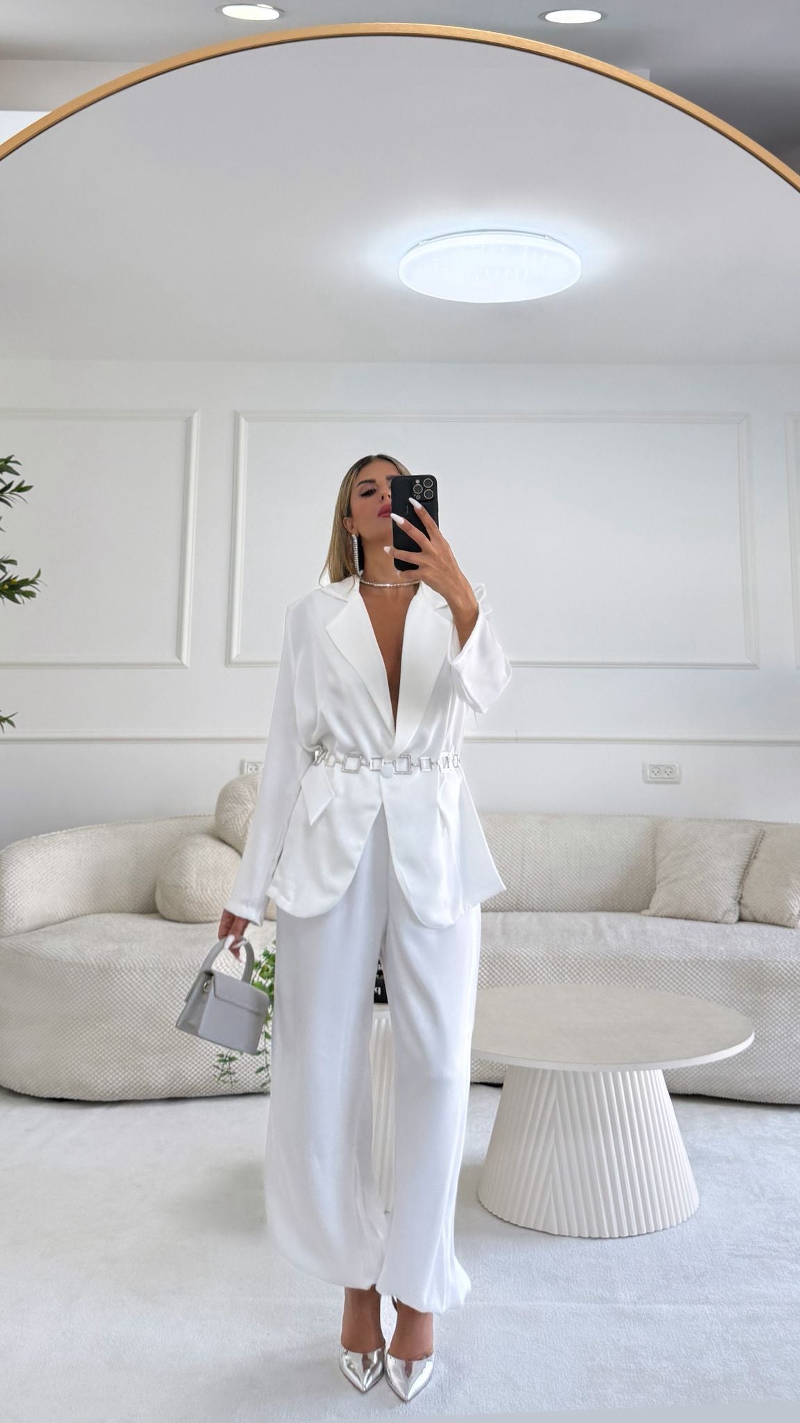 חליפת נויה לבן