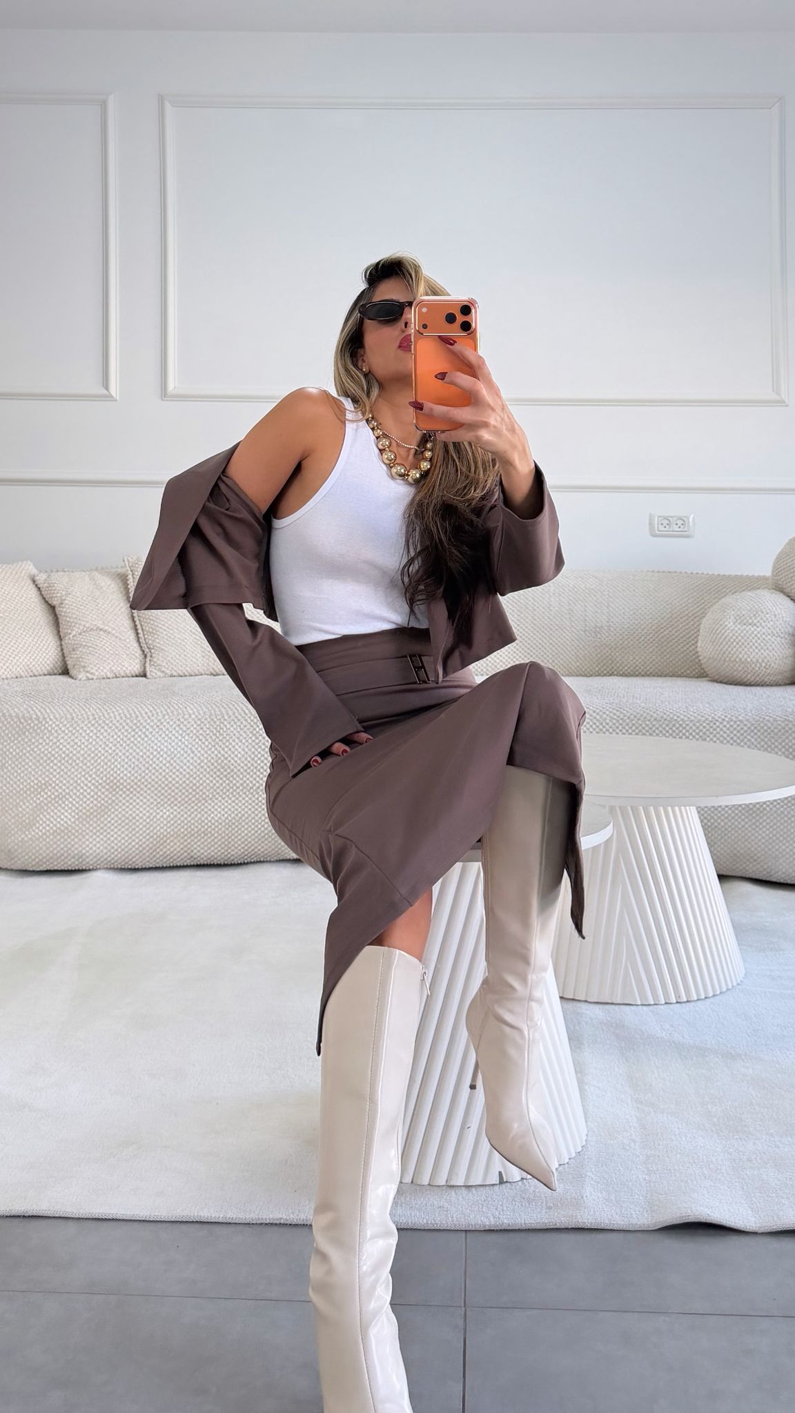 חליפת חצאית