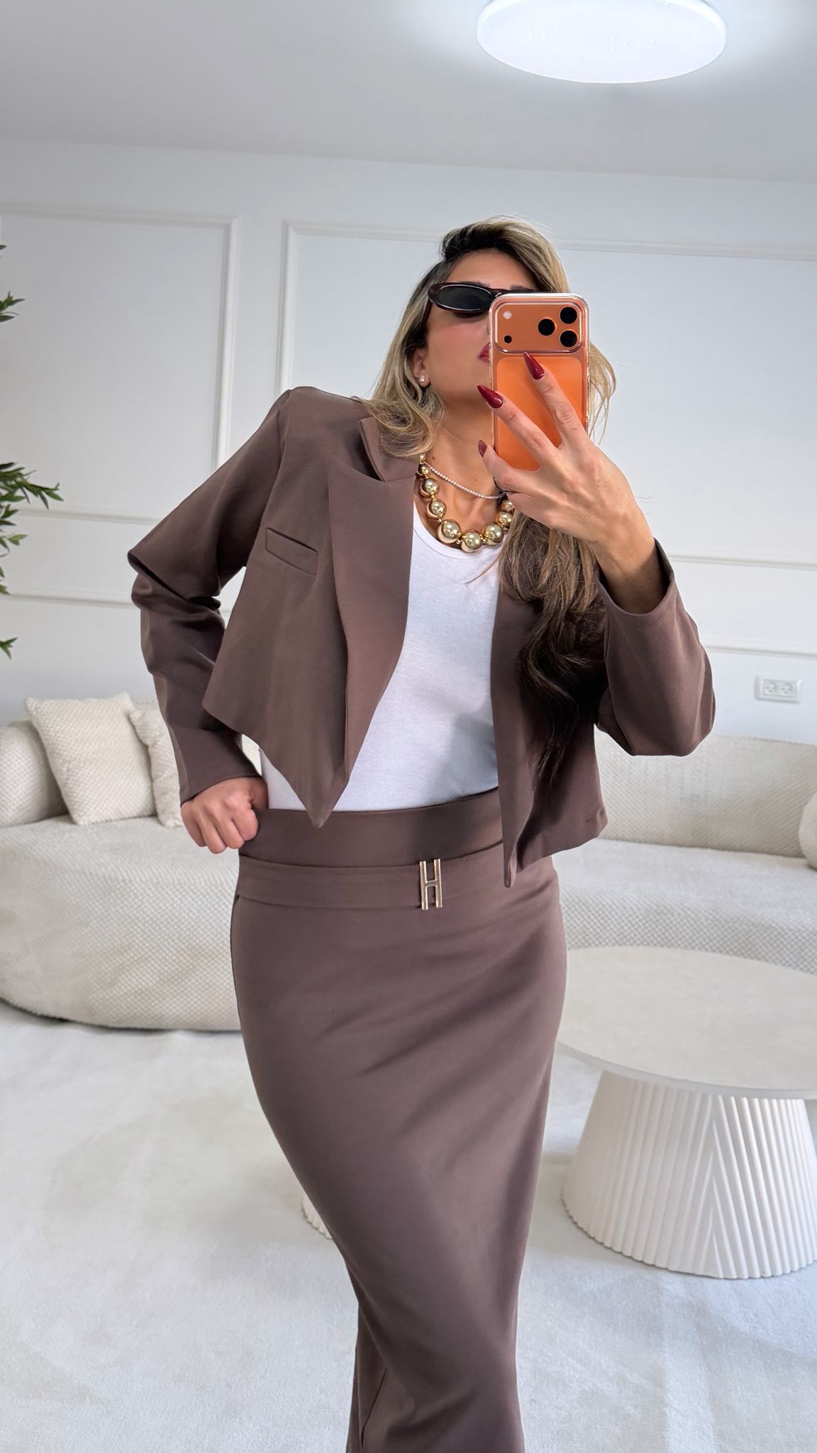 חליפת חצאית