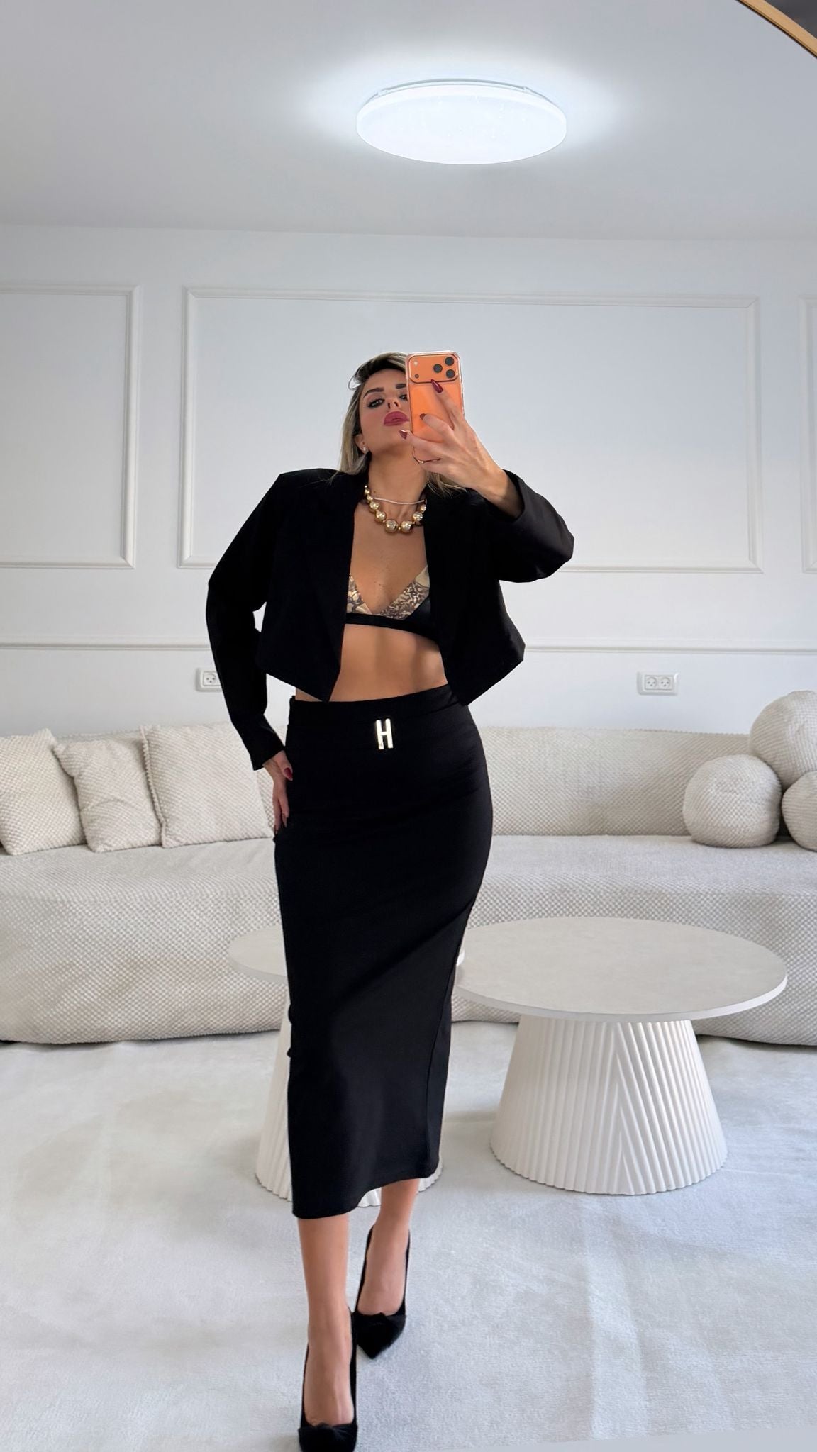 חליפת חצאית