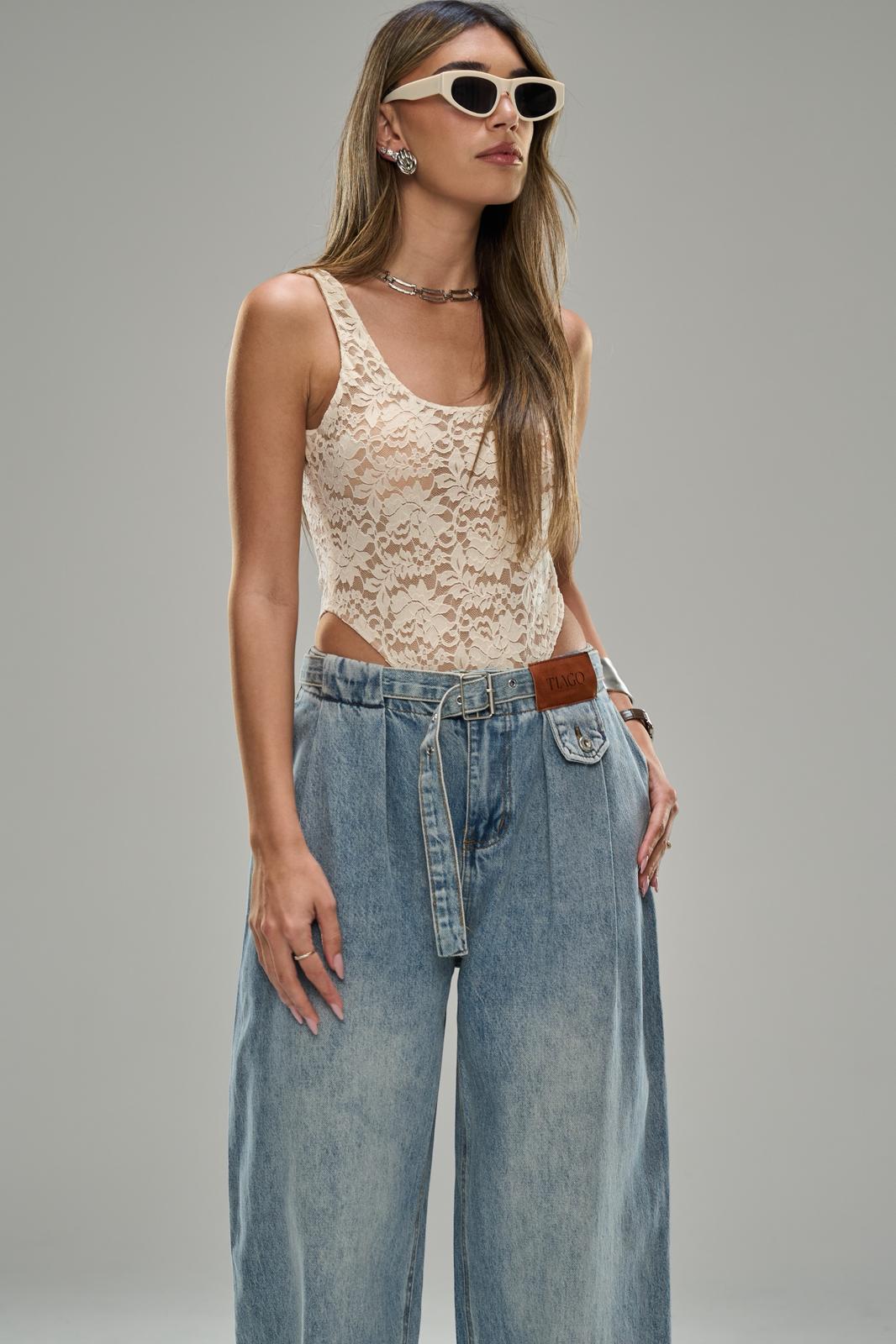 בגד גוף טיילור