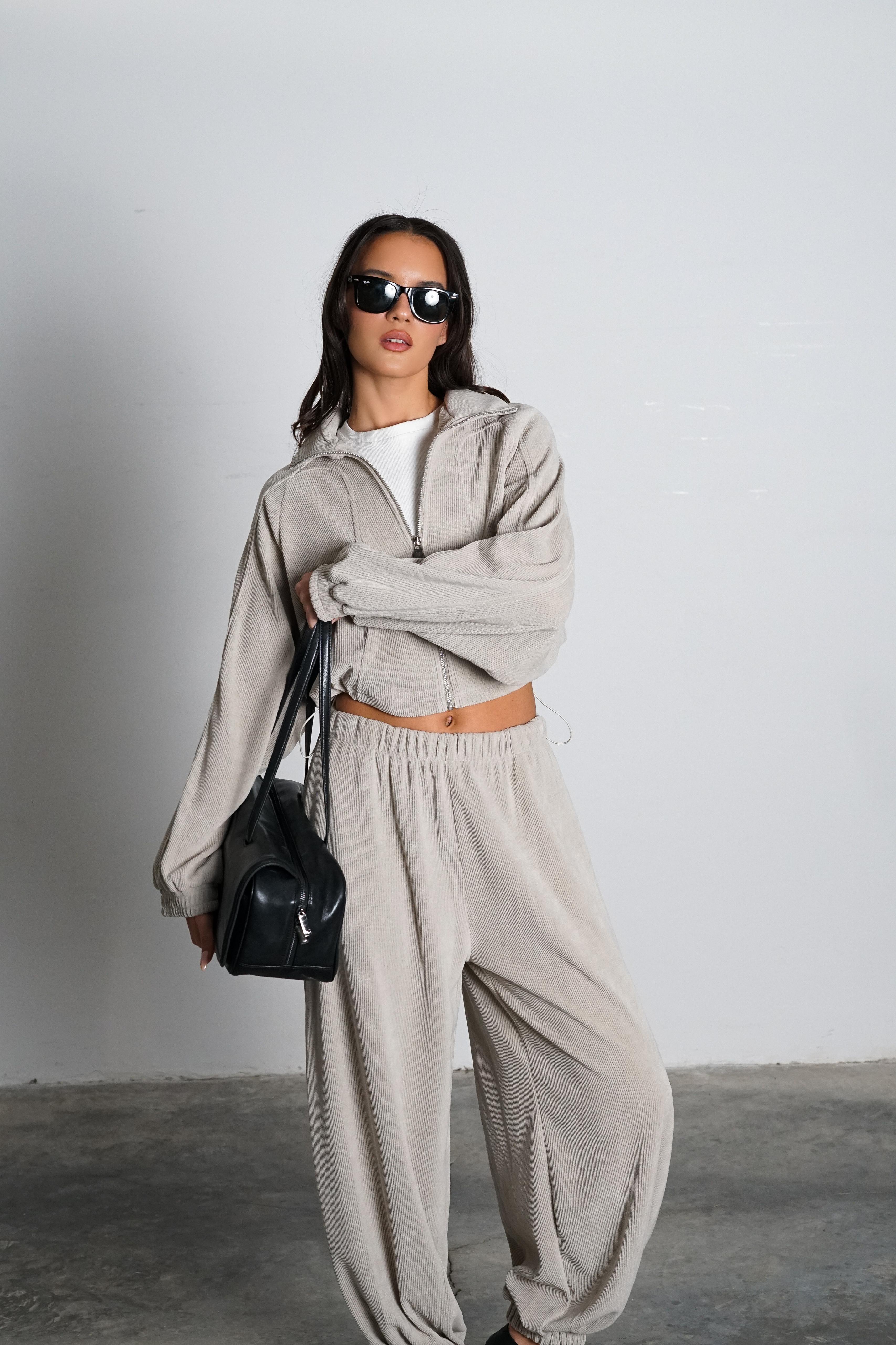 חליפת ריטרי קורדרוי