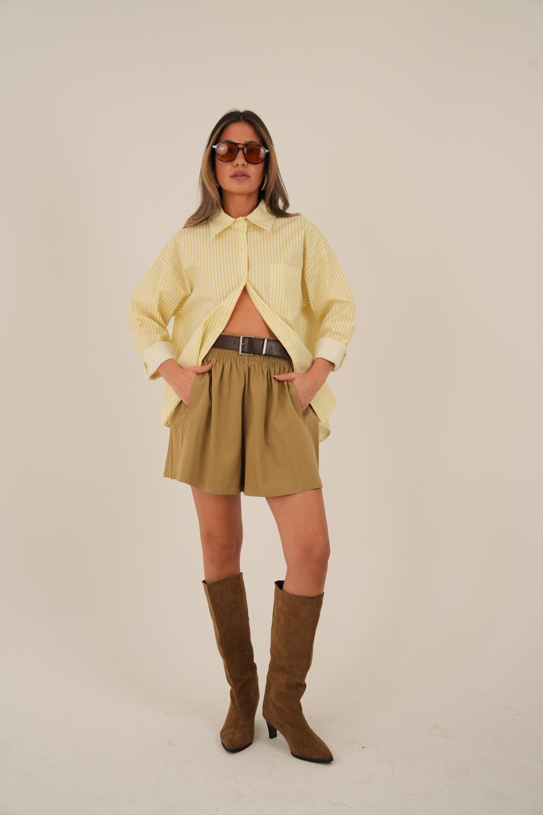 חולצת מוניקה