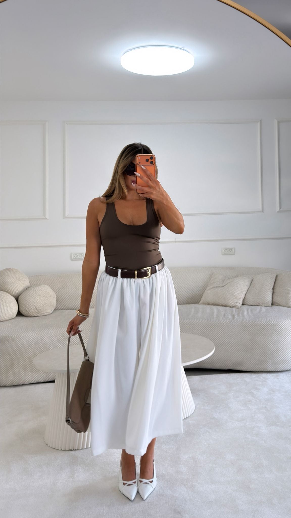 בגד גוף מוניק