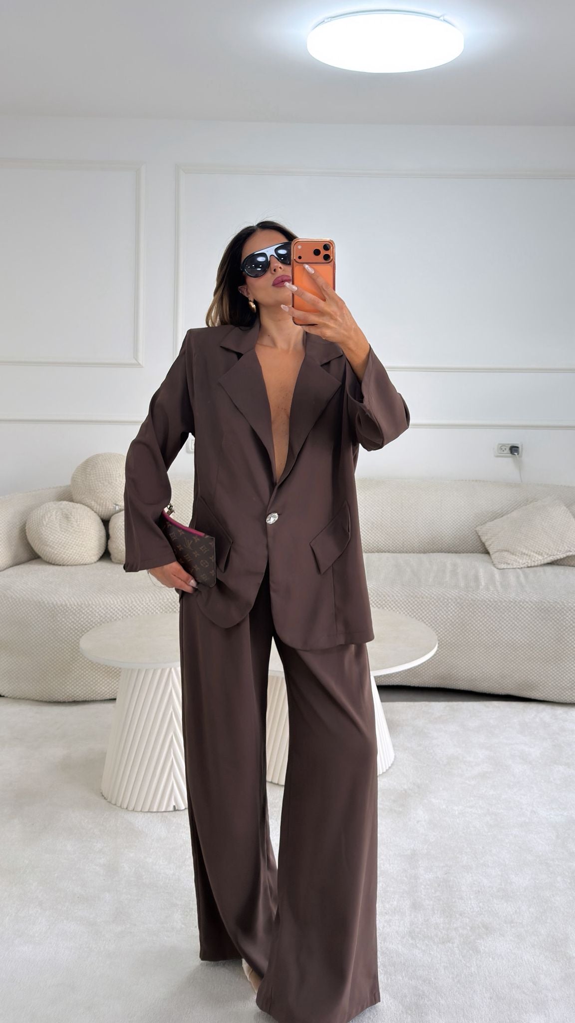 חליפת כפתור יהלום