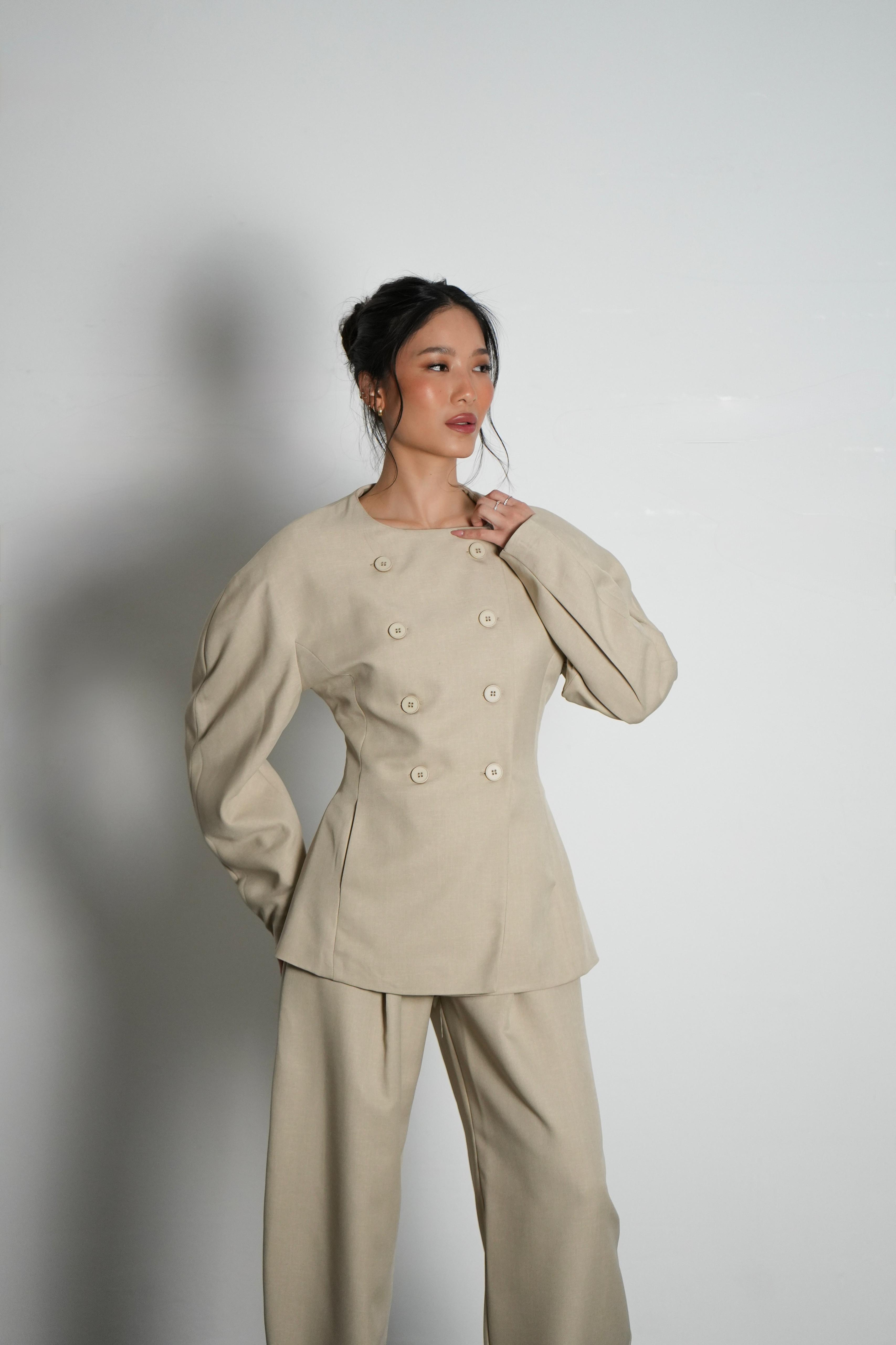 חליפת אופיליה