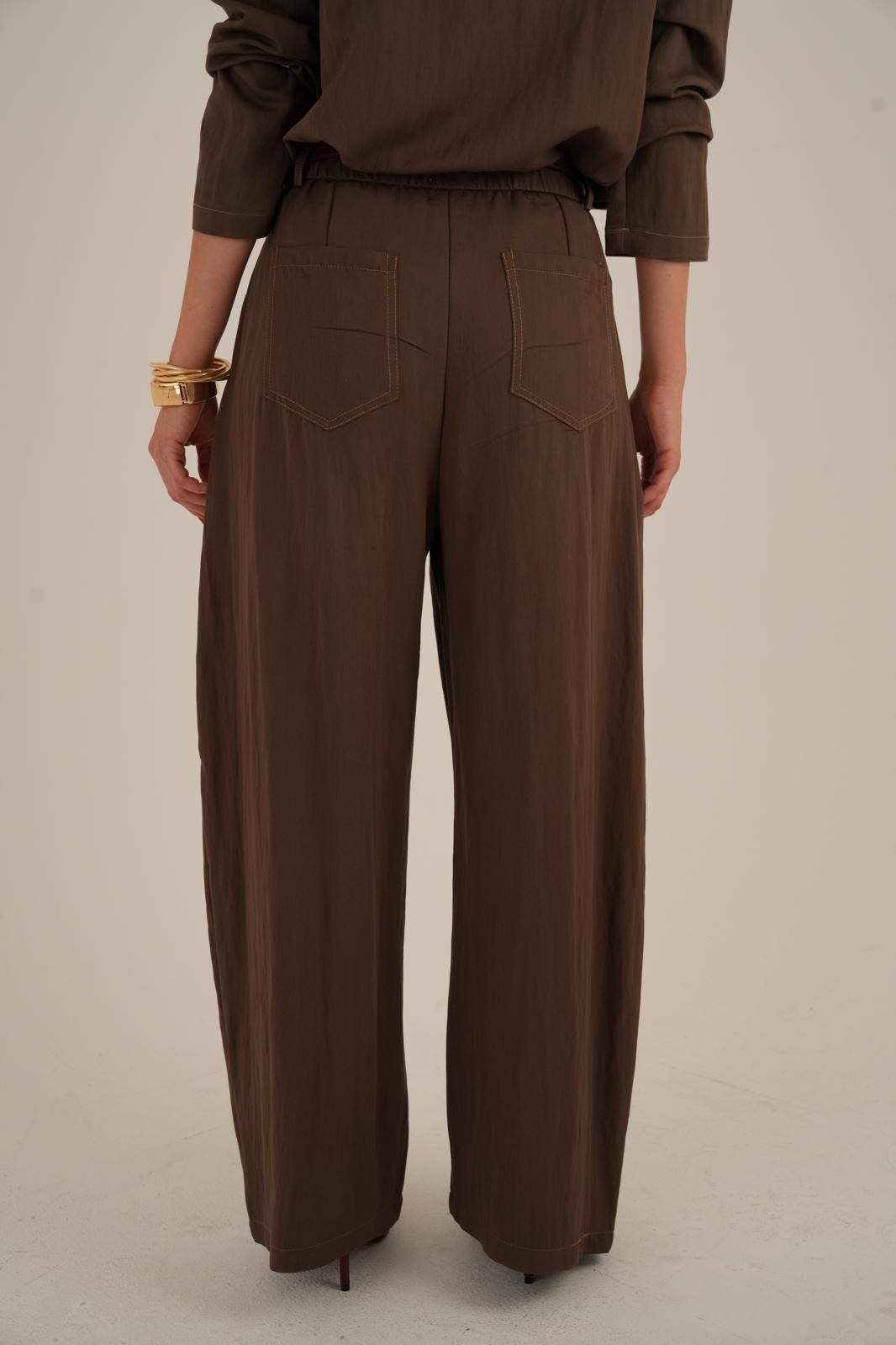 חליפת מייגן