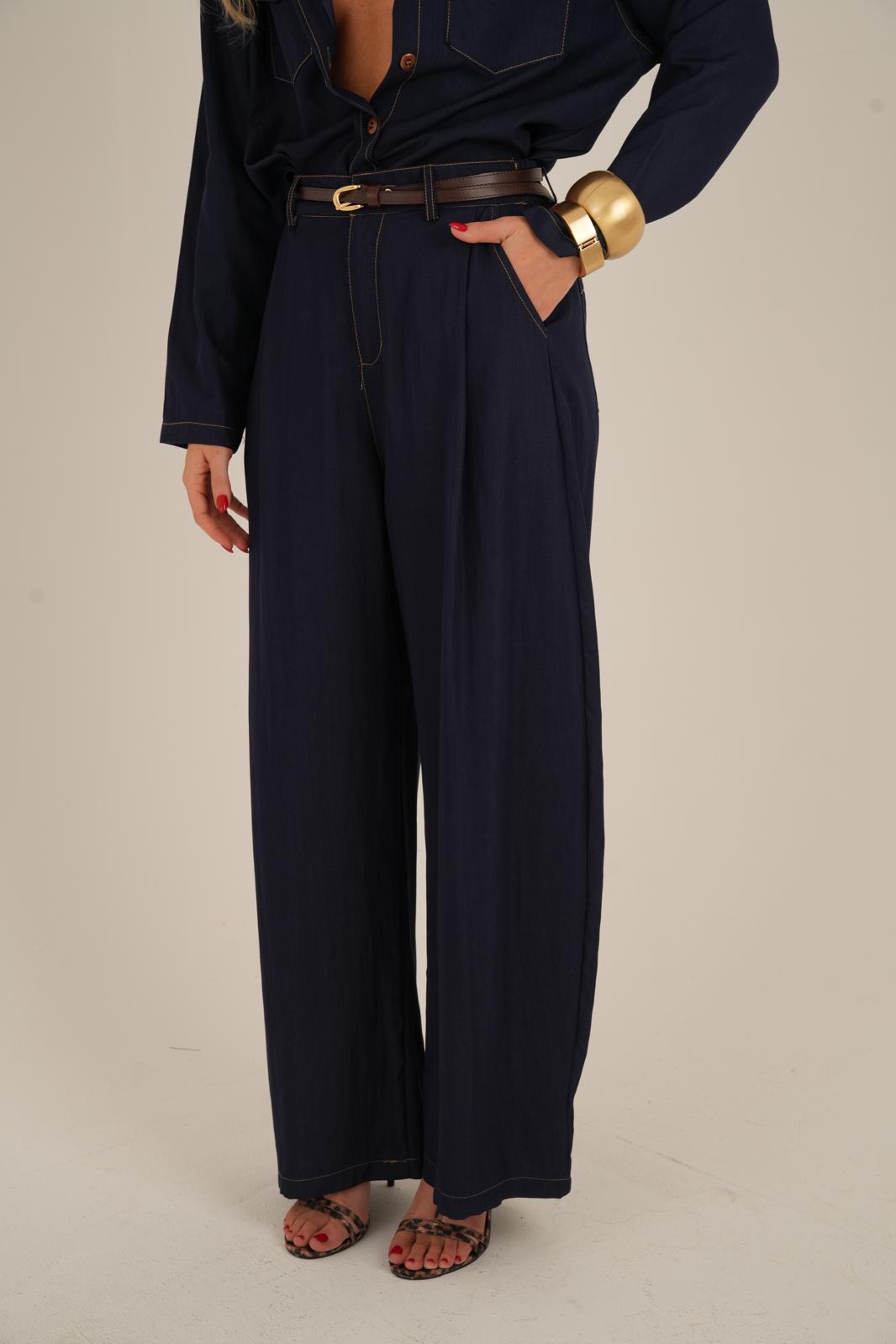 חליפת מייגן