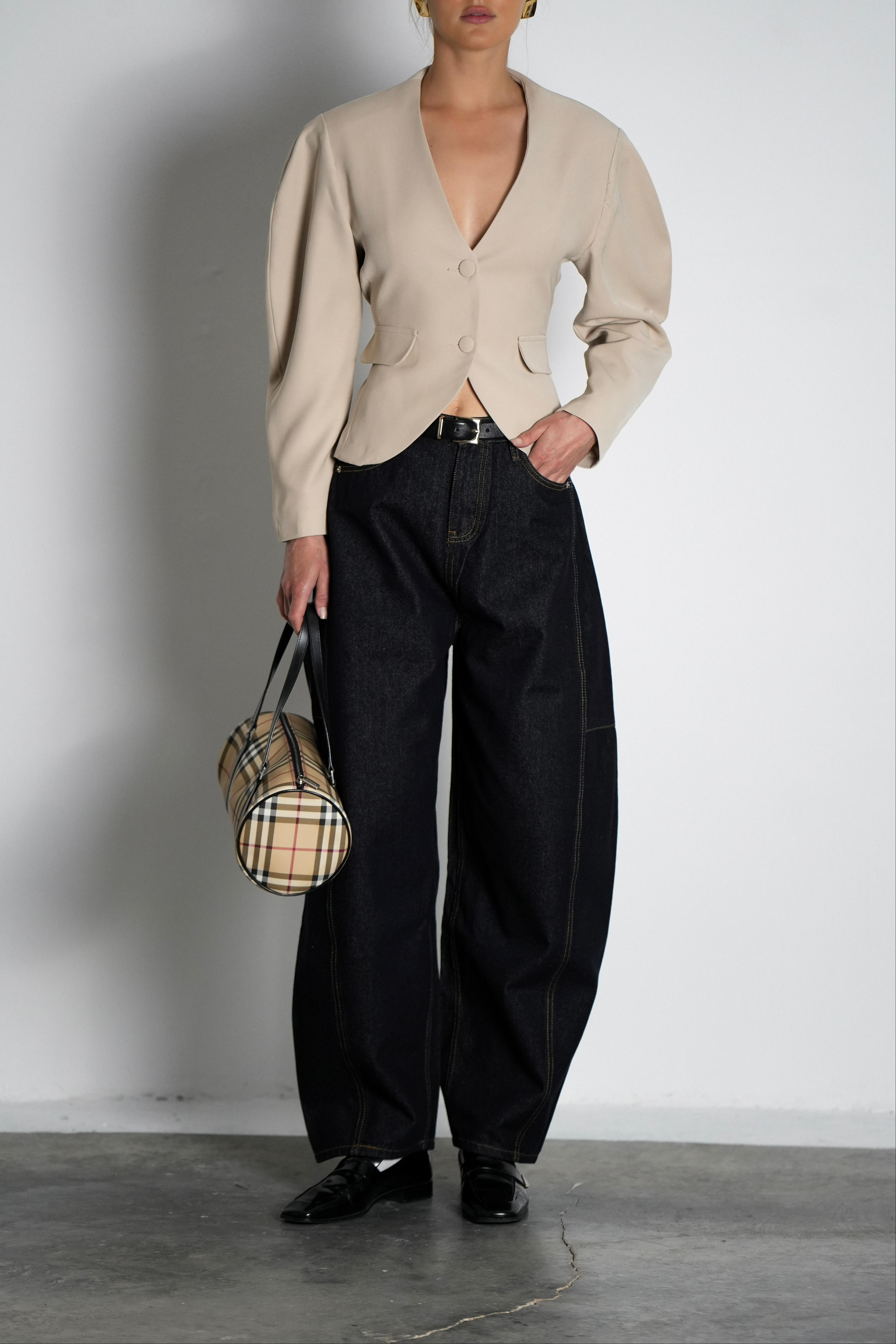 ג'קט אמיליה בז'