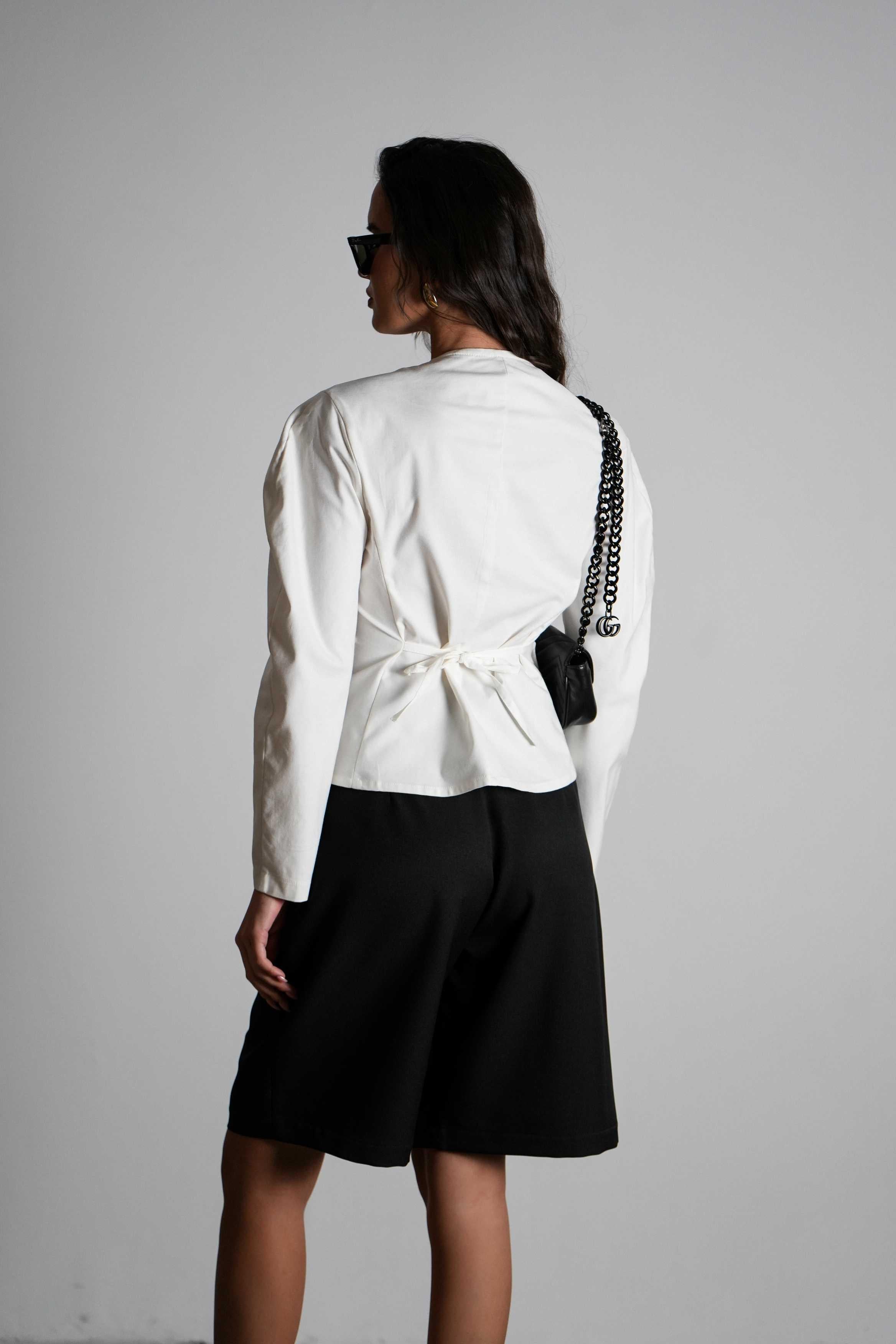 חולצת לירקה