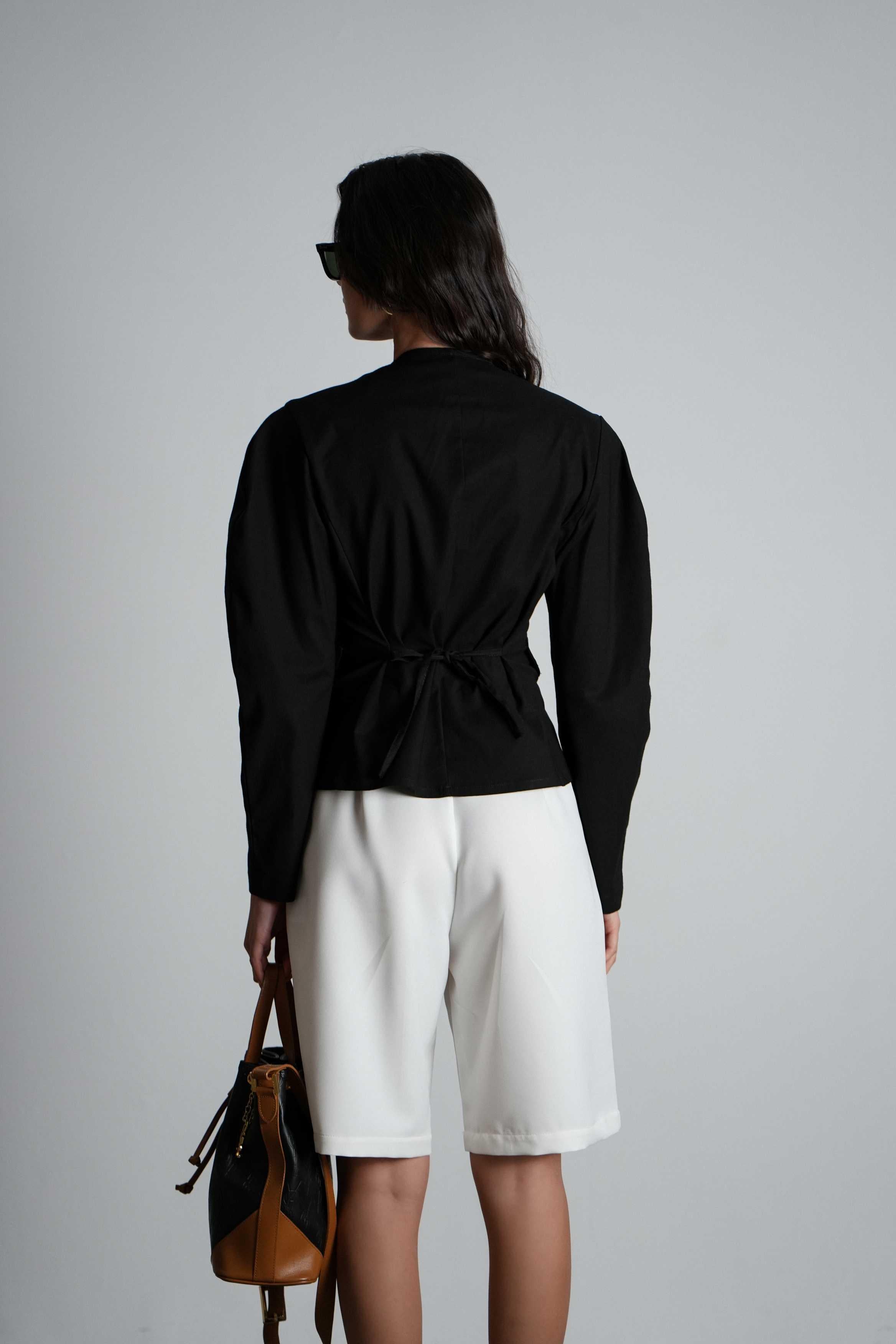 חולצת לירקה