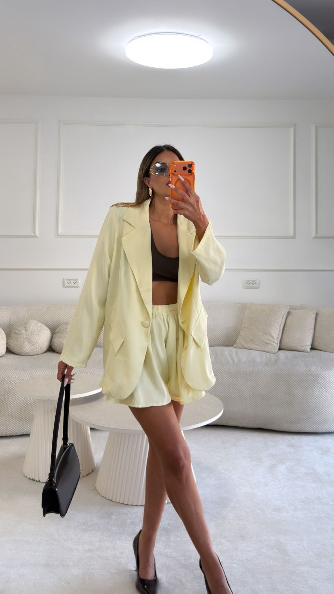 חליפת נירית