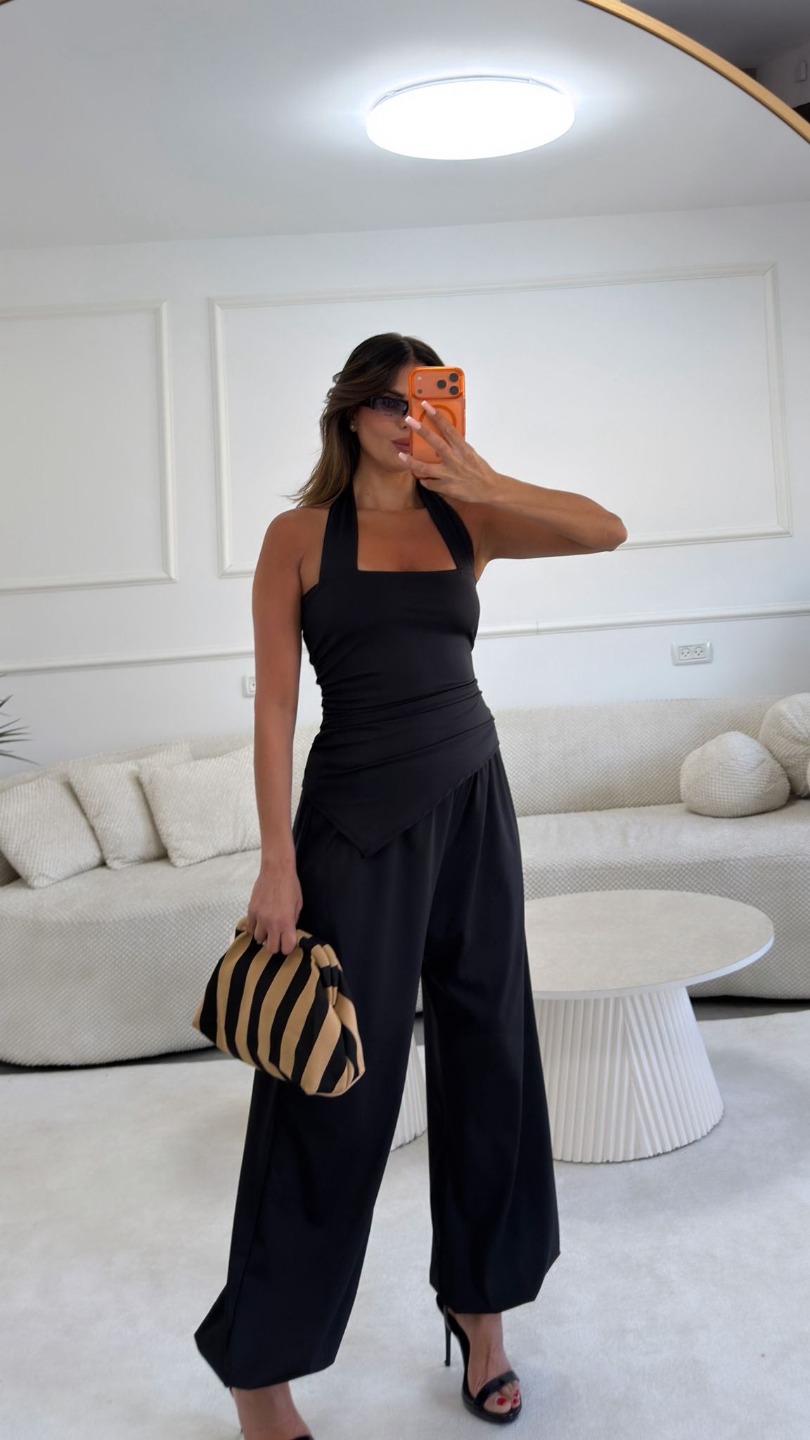 חליפת אסיה