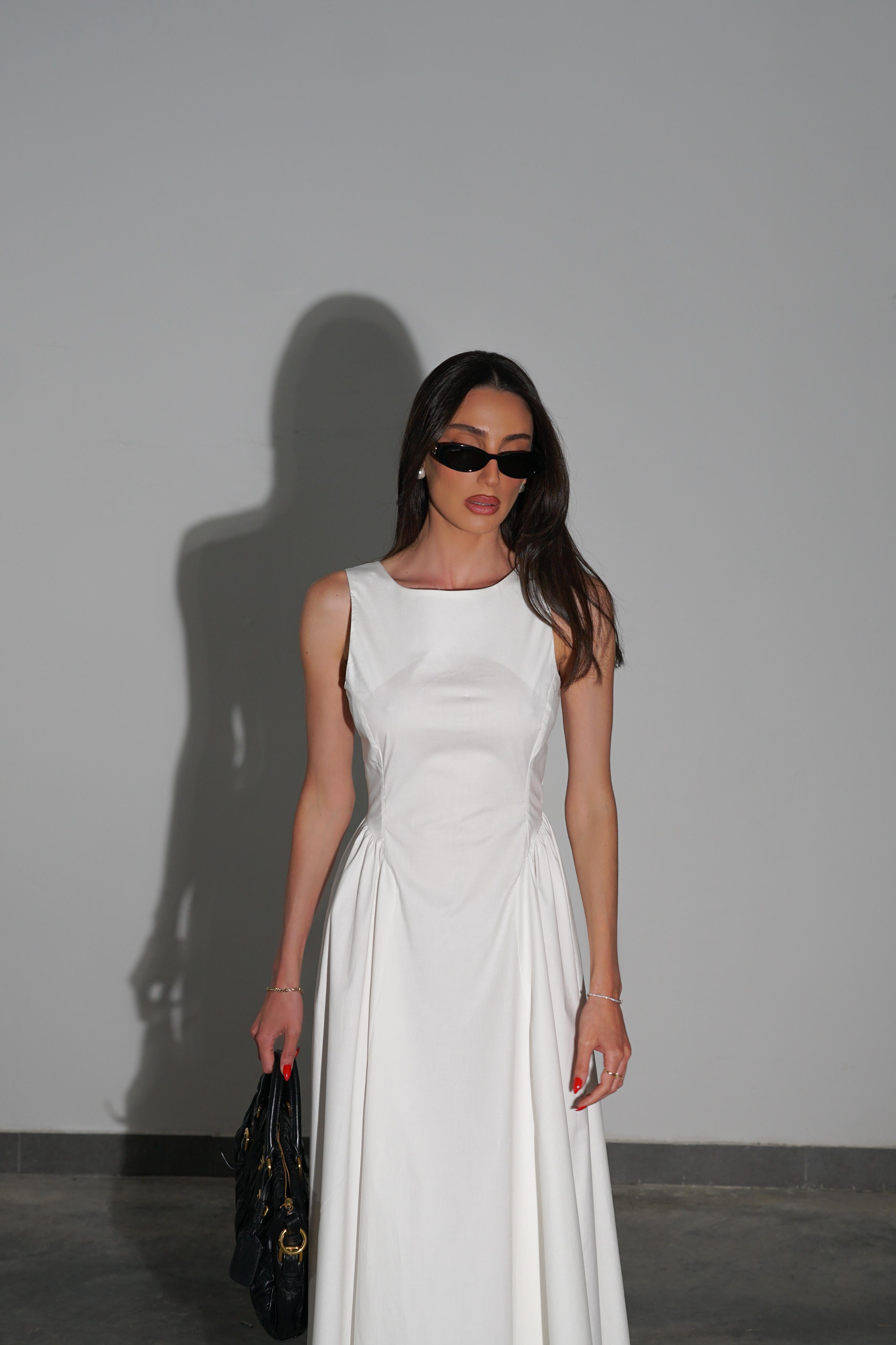 שמלת דנטה לבן