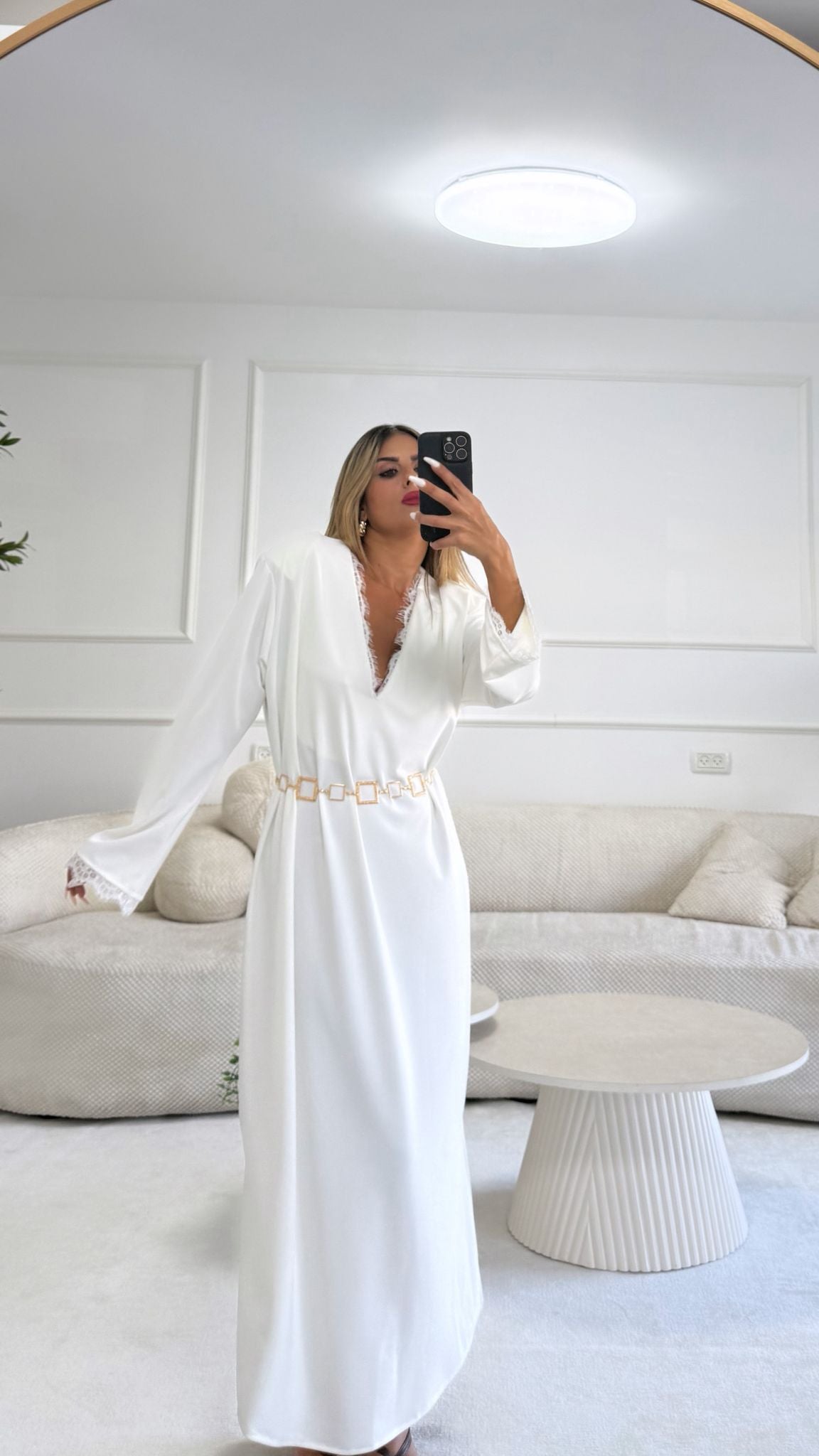 שמלת אלינור לבן