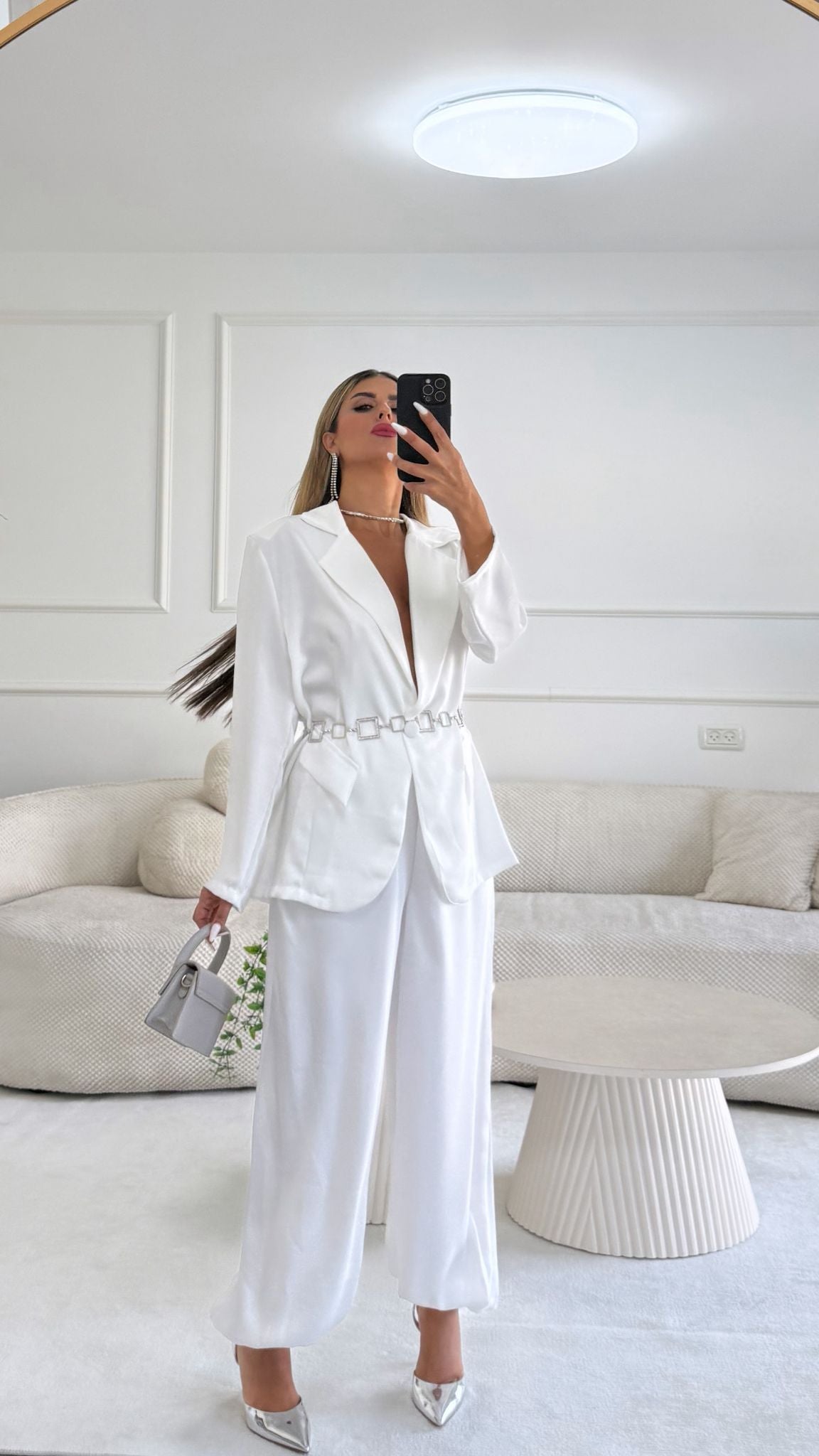 חליפת נויה לבן