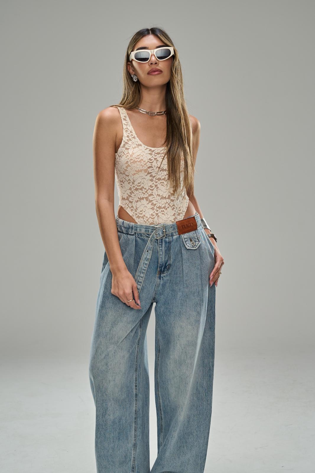 בגד גוף טיילור