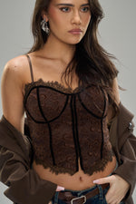 טופ לייסי חום
