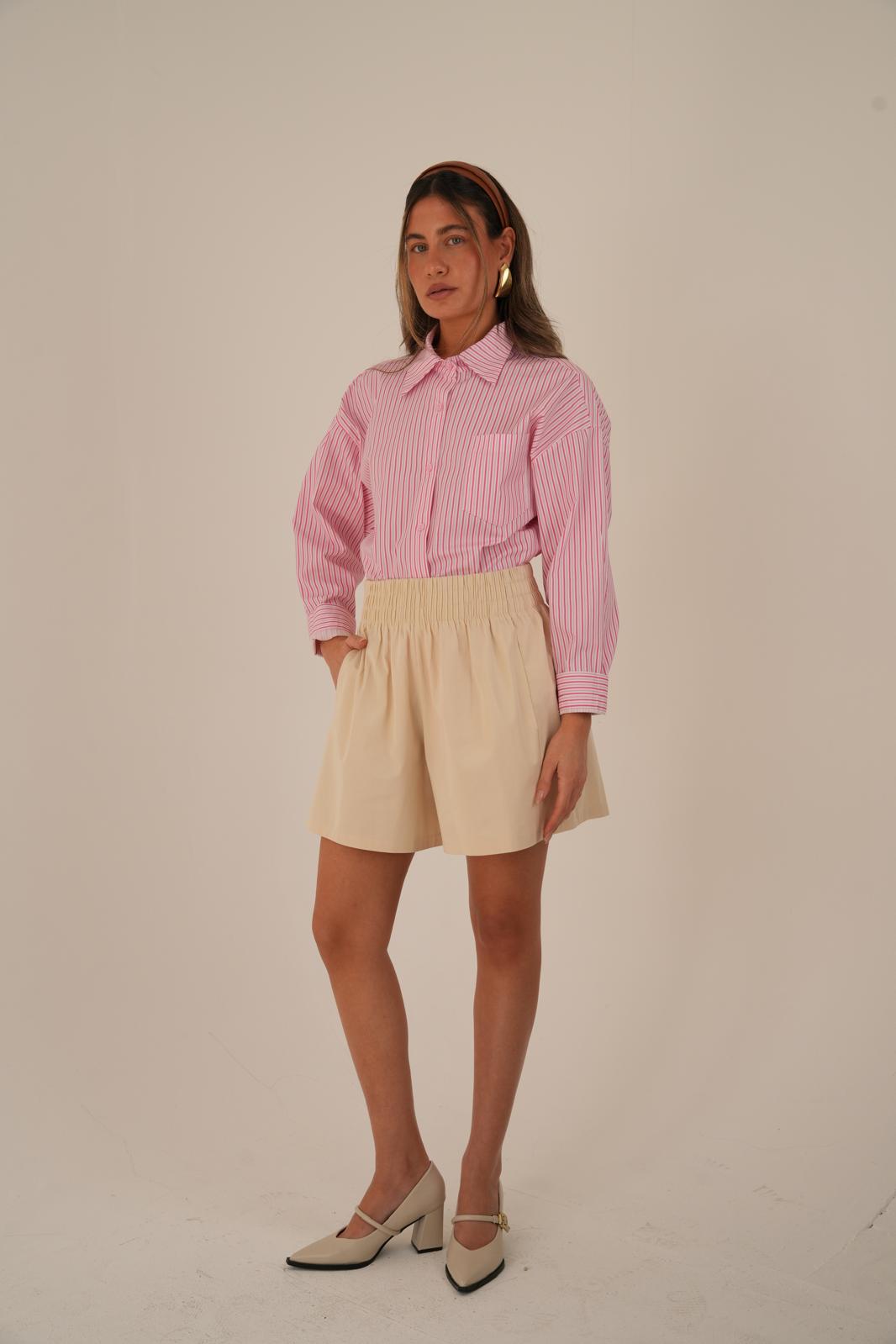 חולצת מוניקה