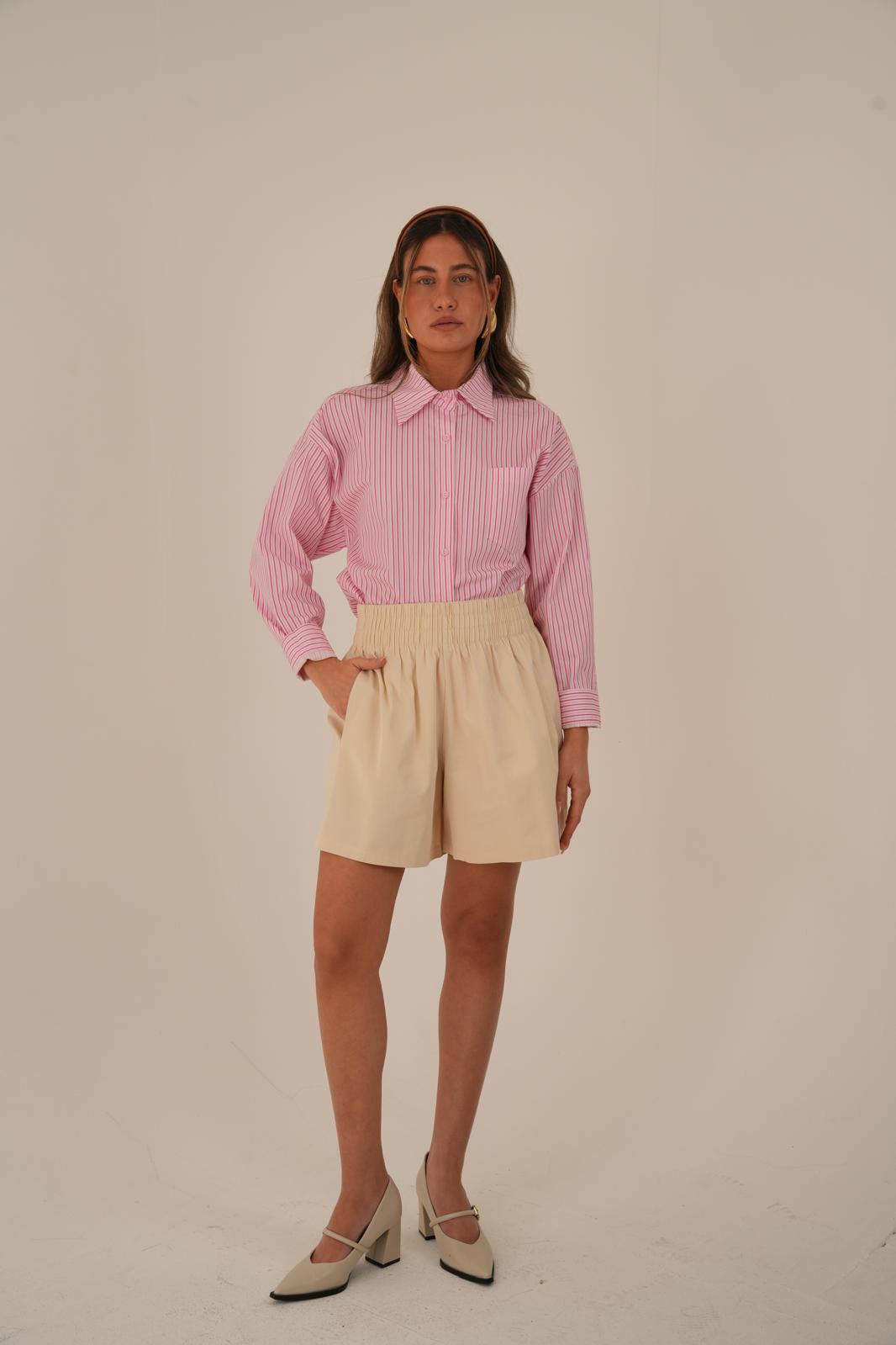 חולצת מוניקה