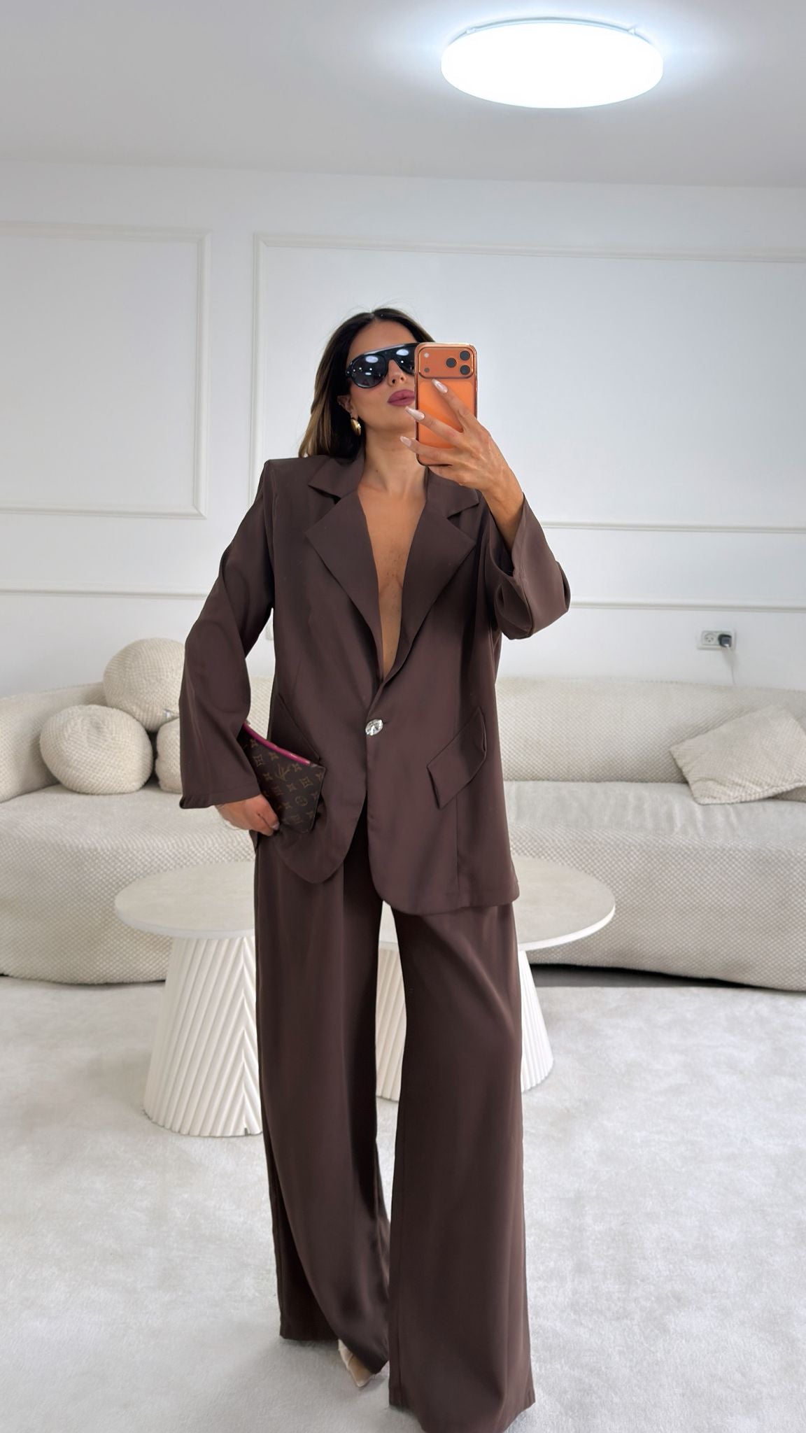 חליפת כפתור יהלום