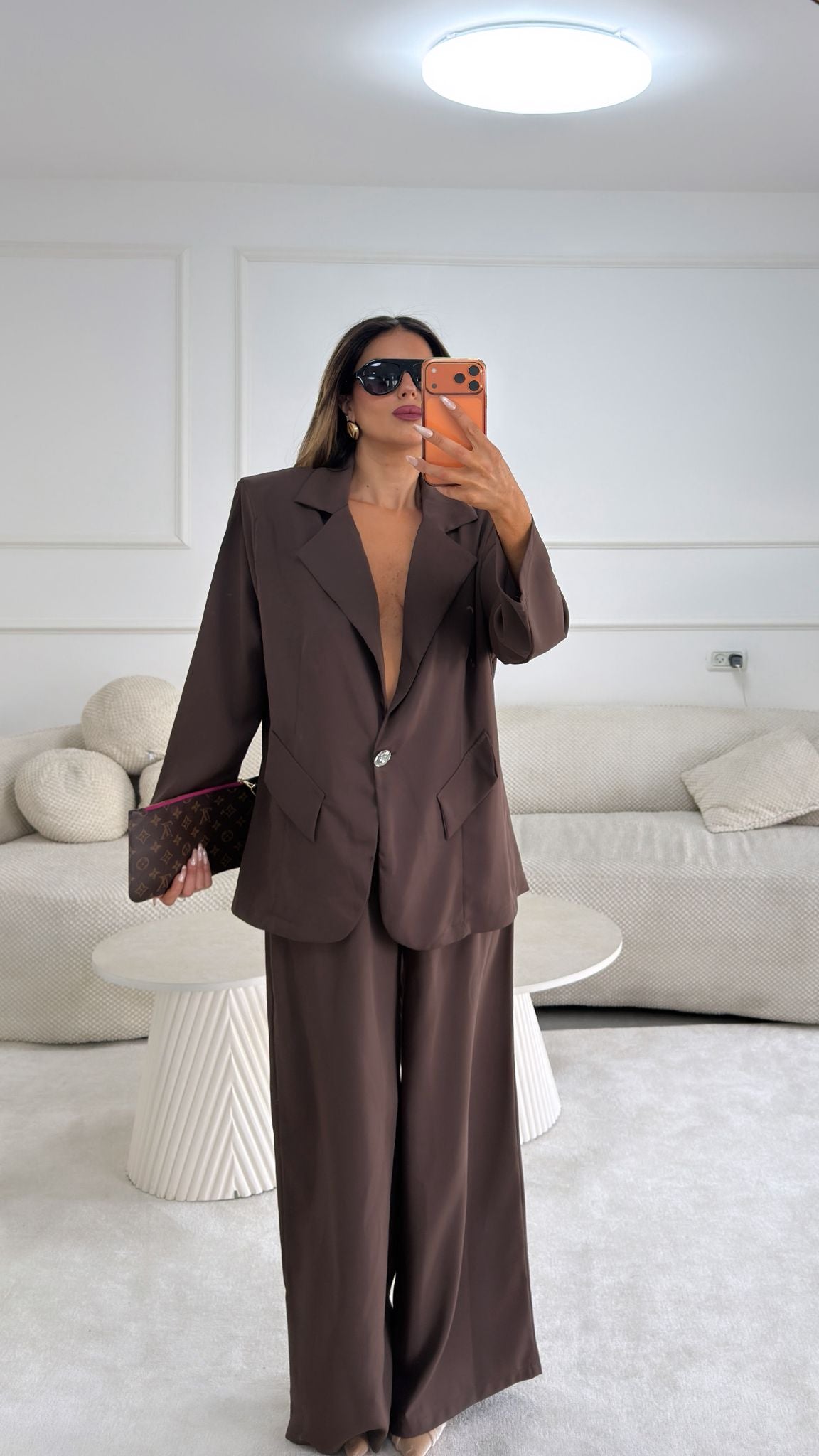 חליפת כפתור יהלום