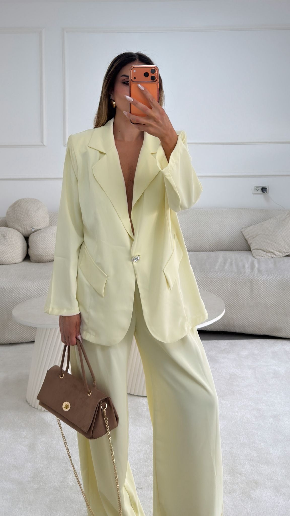 חליפת כפתור יהלום