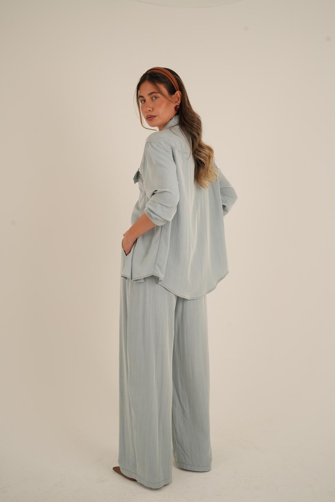 חליפת מייגן