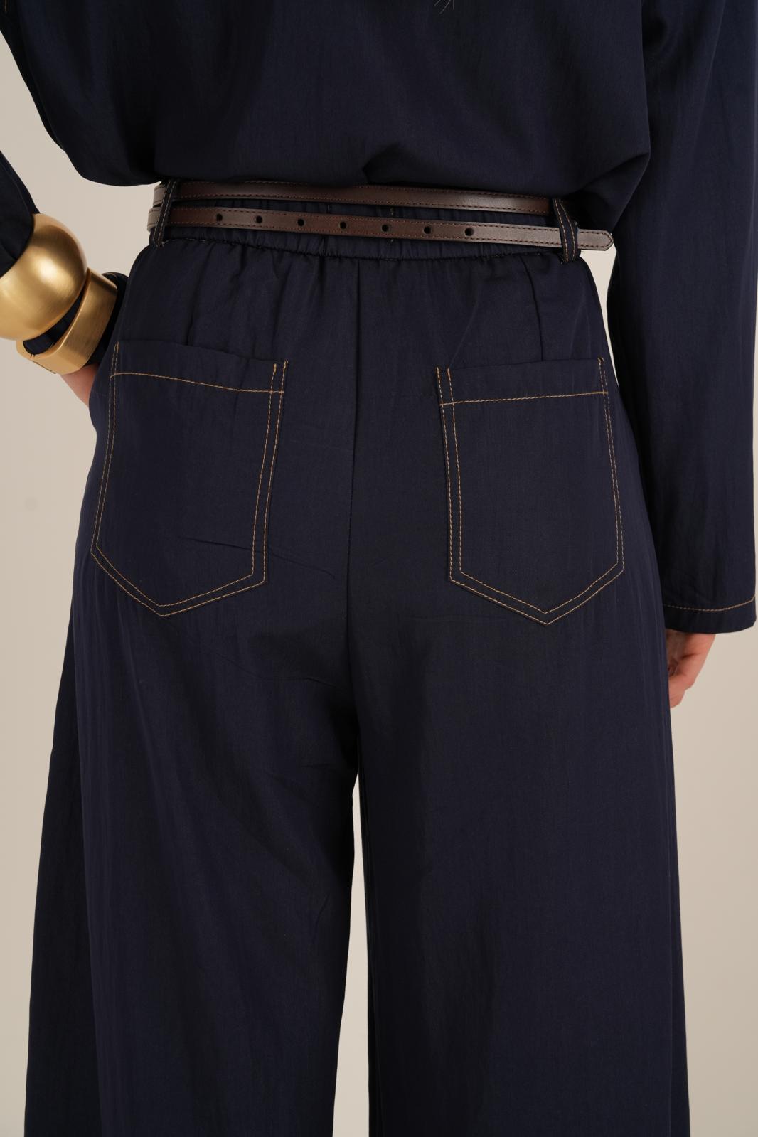 חליפת מייגן