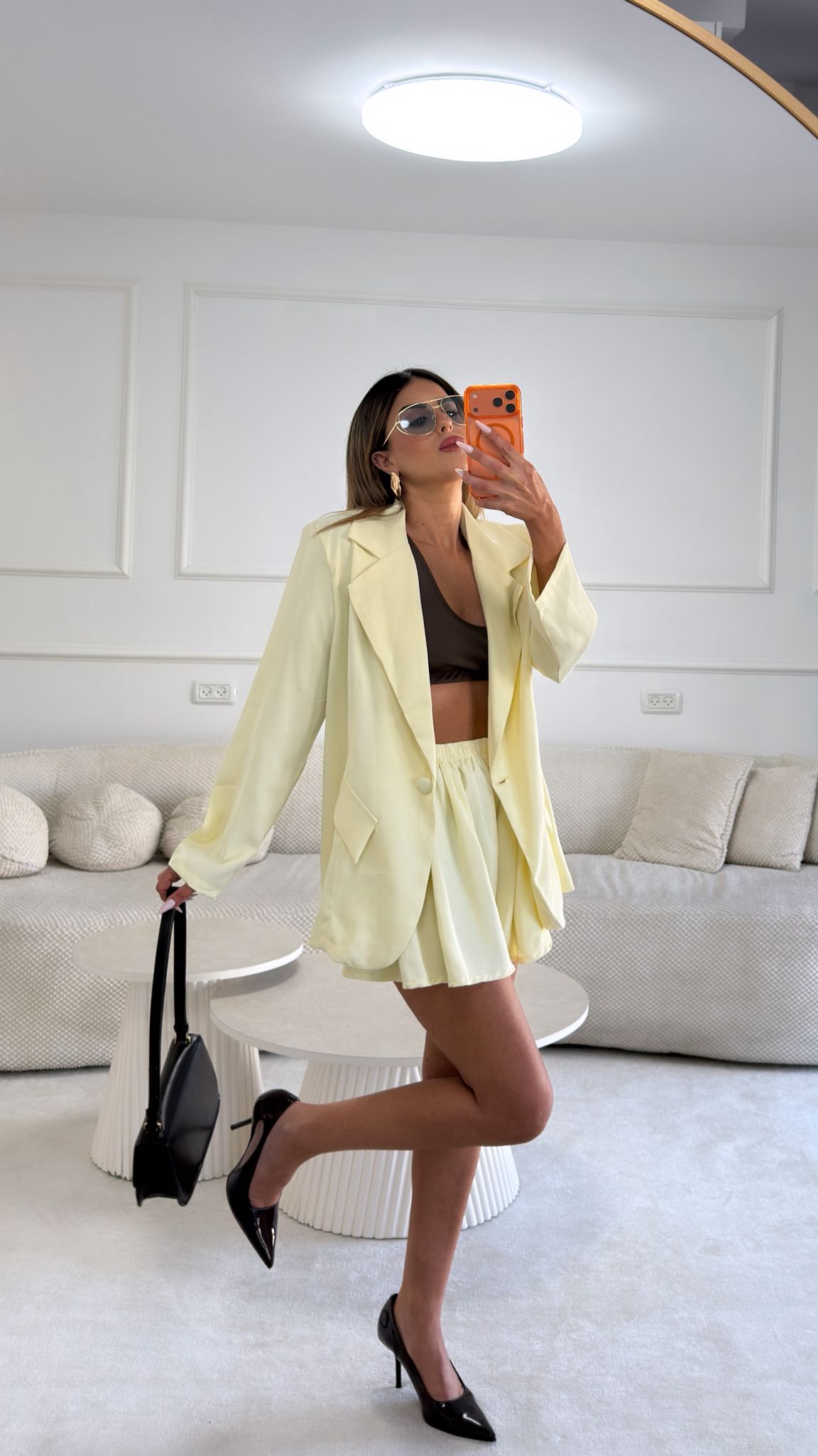 חליפת נירית