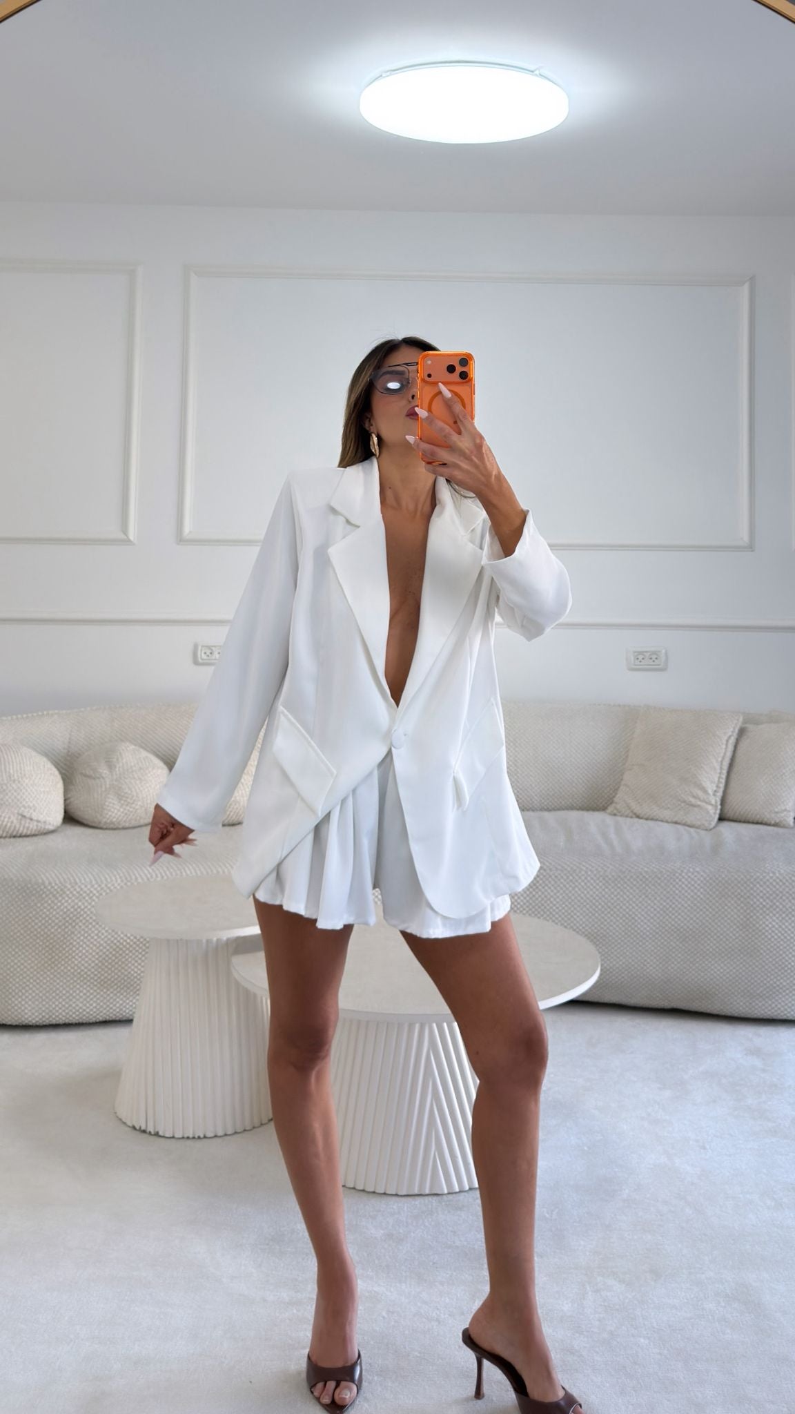 חליפת נירית