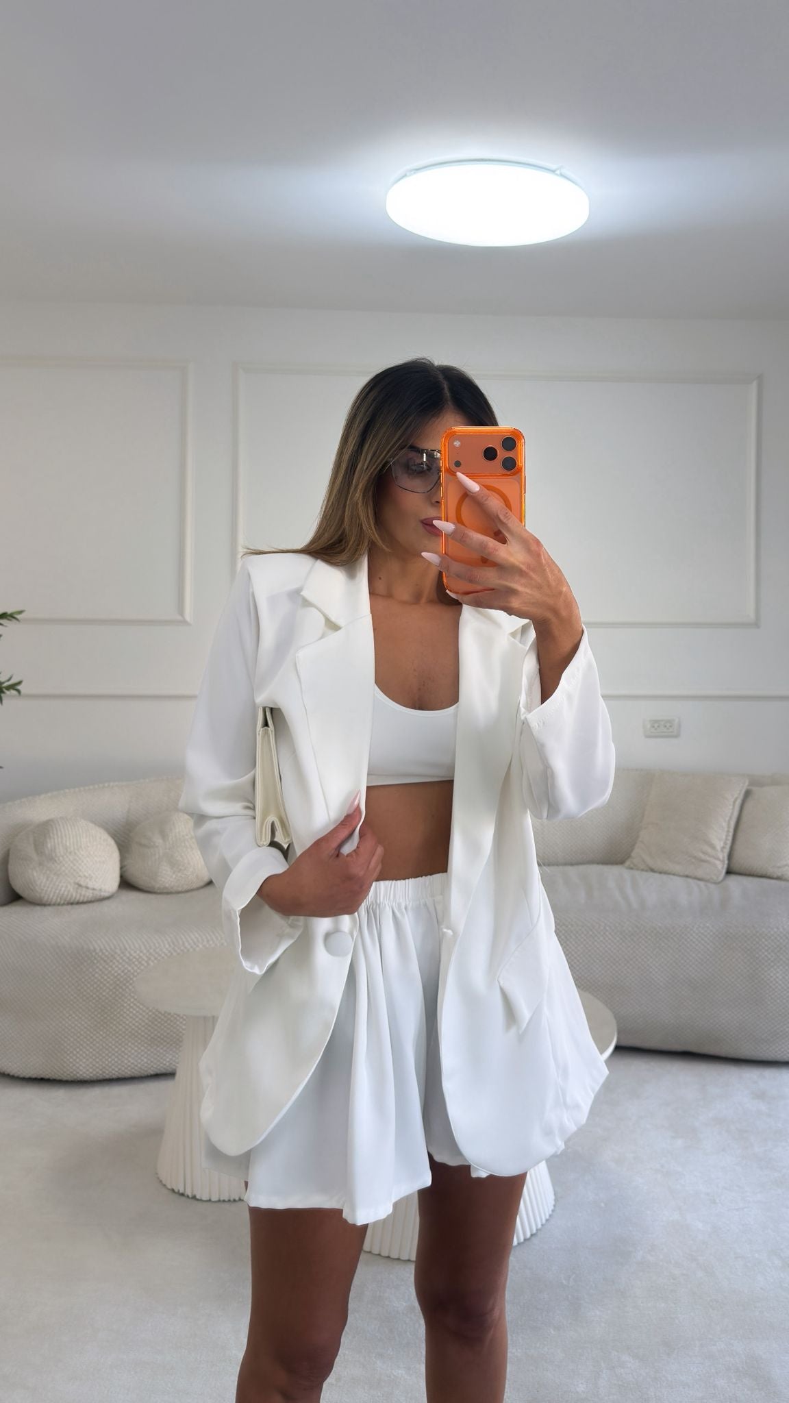 חליפת נירית