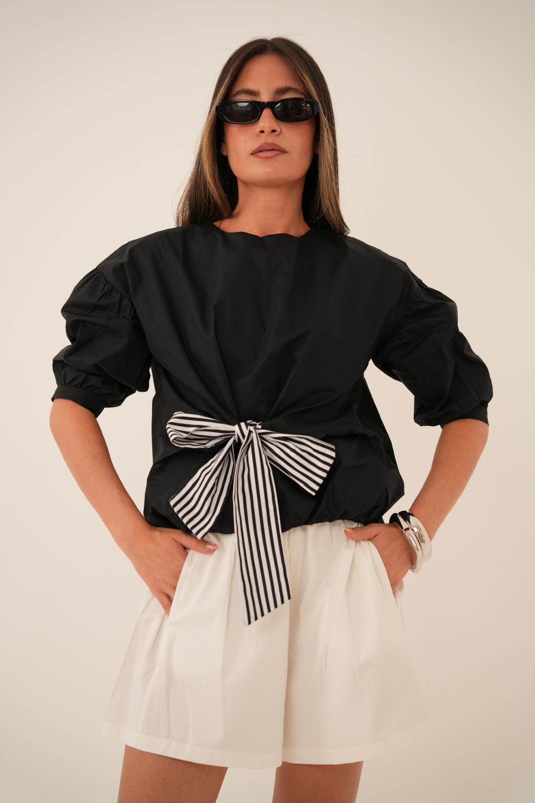 חולצת ליקה שחור