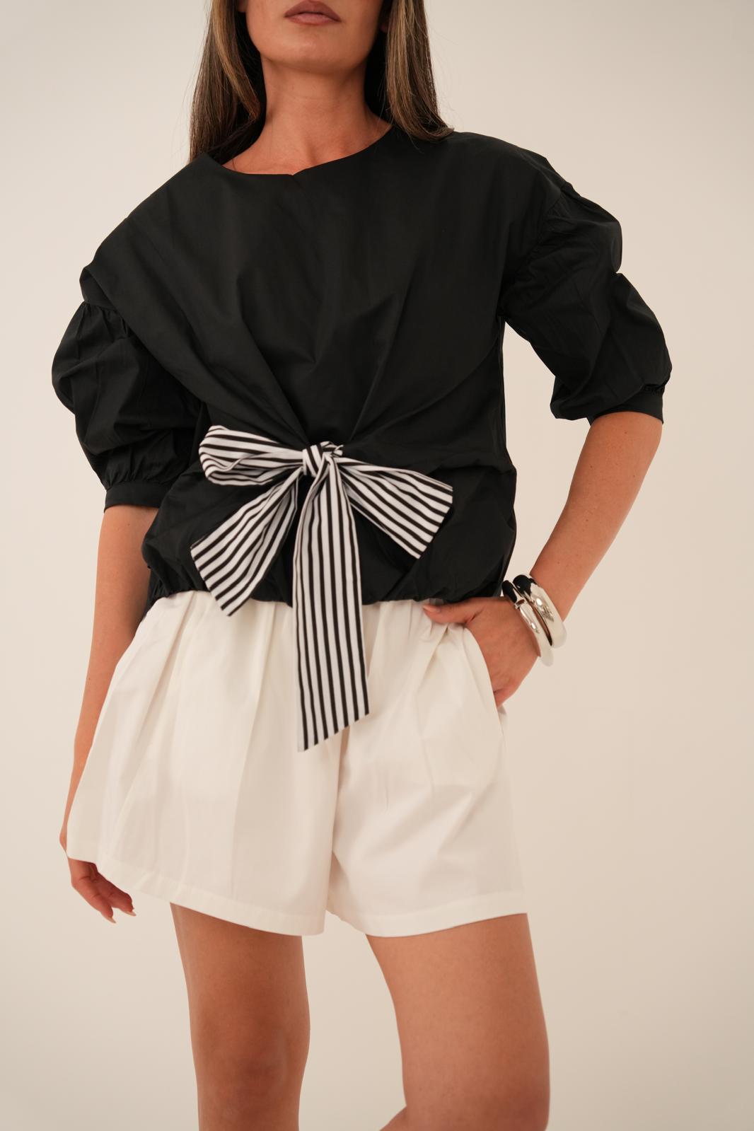 חולצת ליקה שחור