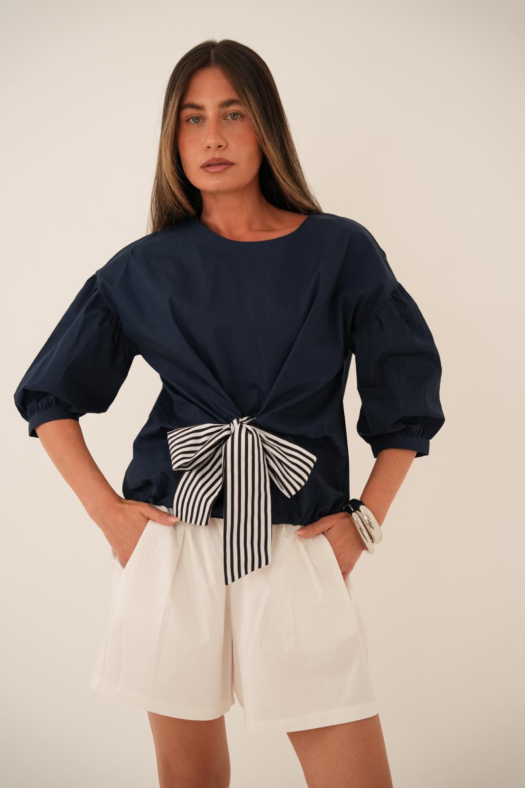 חולצת ליקה כחול נייבי