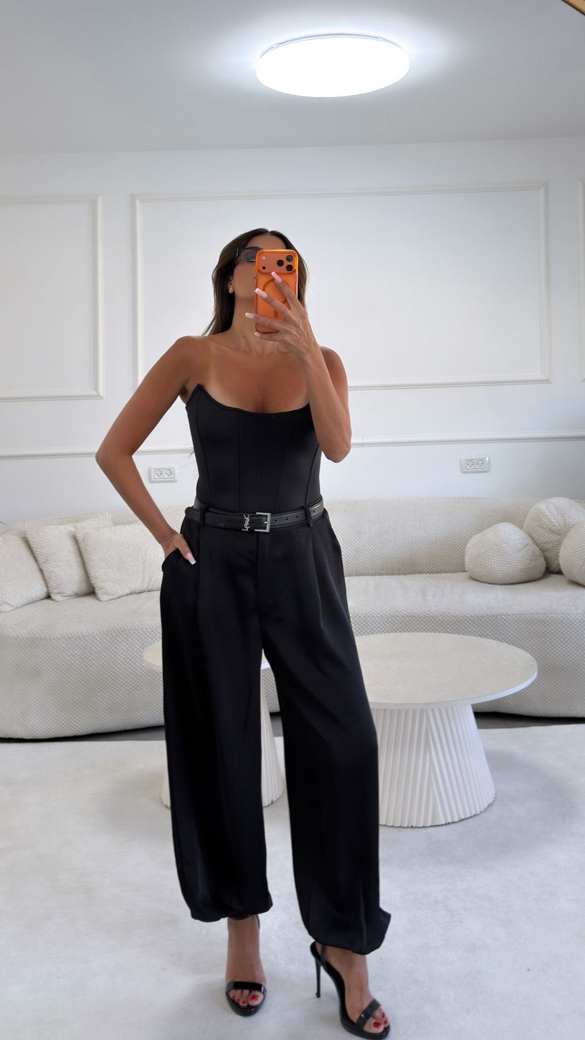 מכנס אגם שחור