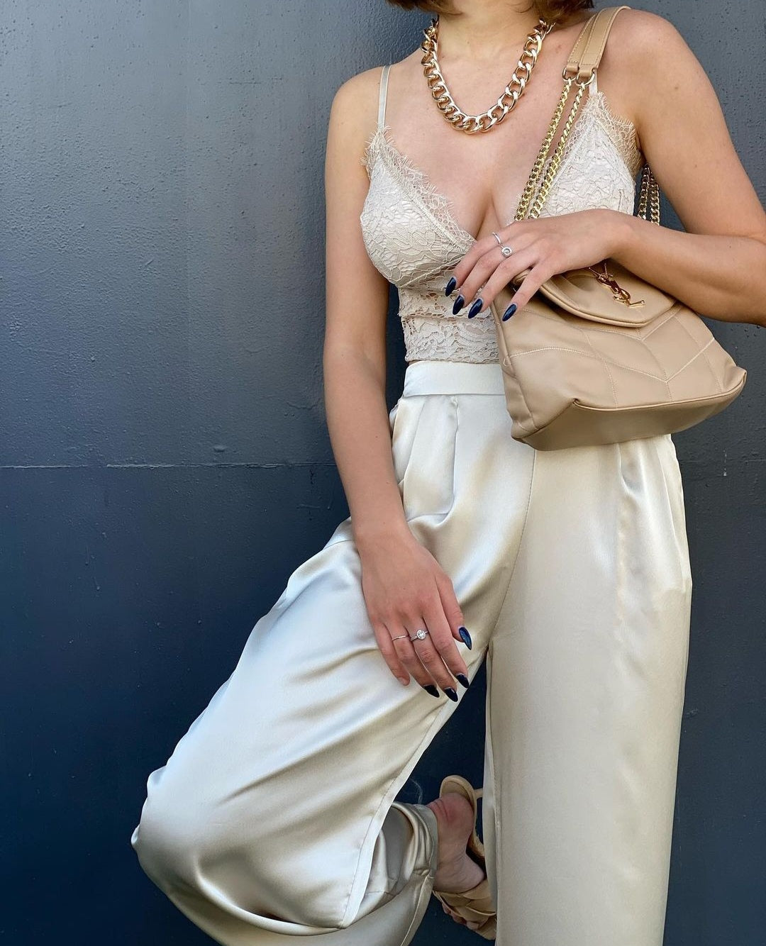 טופ תחרה ליס